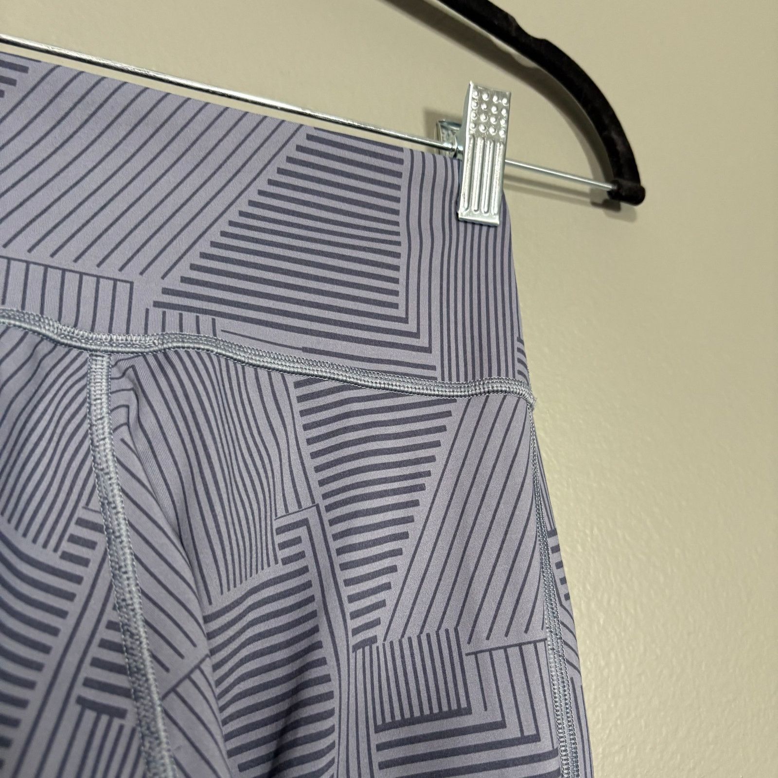 Gymshark Gymshark Blue Striped Elevate Leggings - Small Ankle Length Size 27" / US 4 / IT 40 - 6 Thumbnail