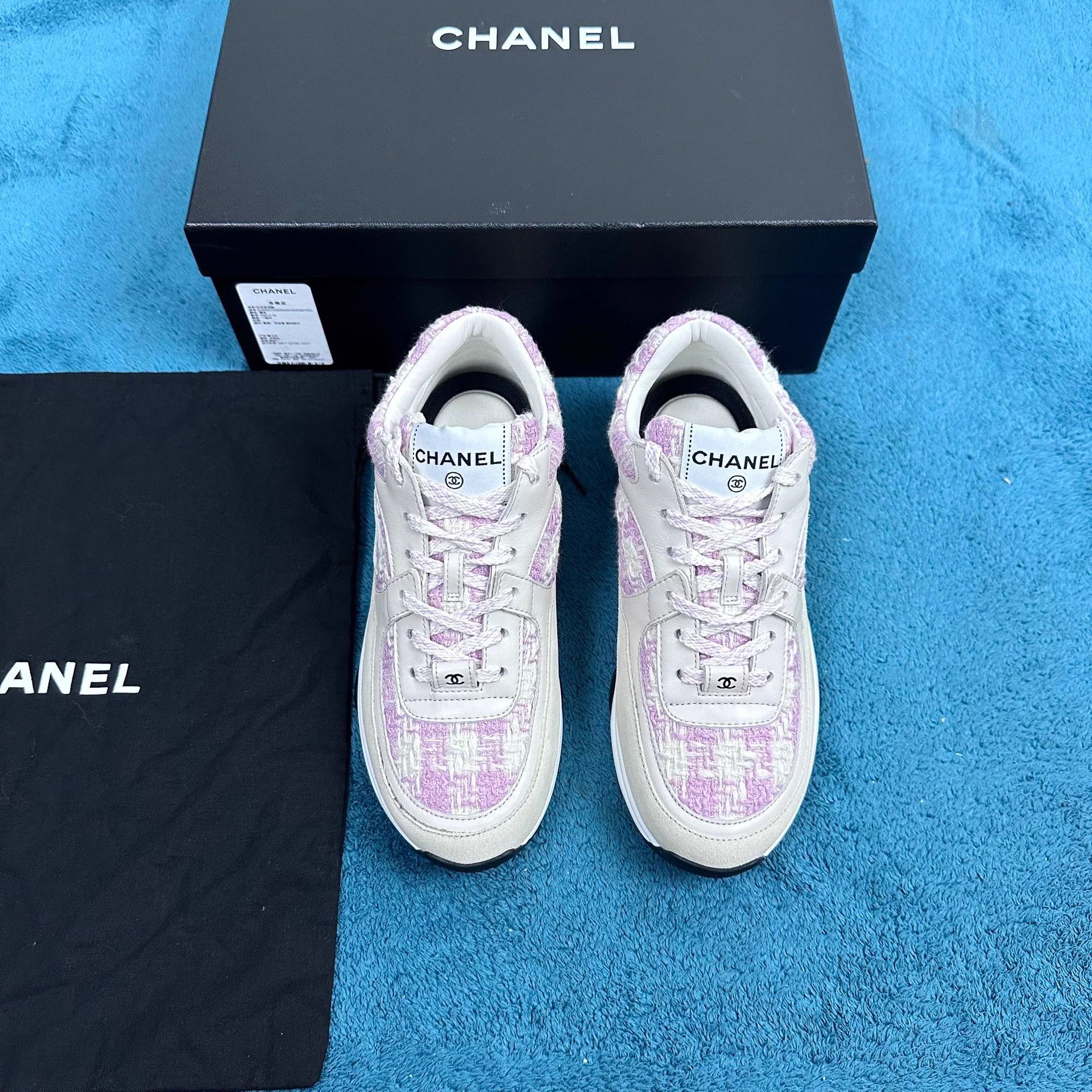 Chanel Chanel tweed low-top sneakers blush beige size 36 Size US 5 / IT 35 - 1 Thumbnail