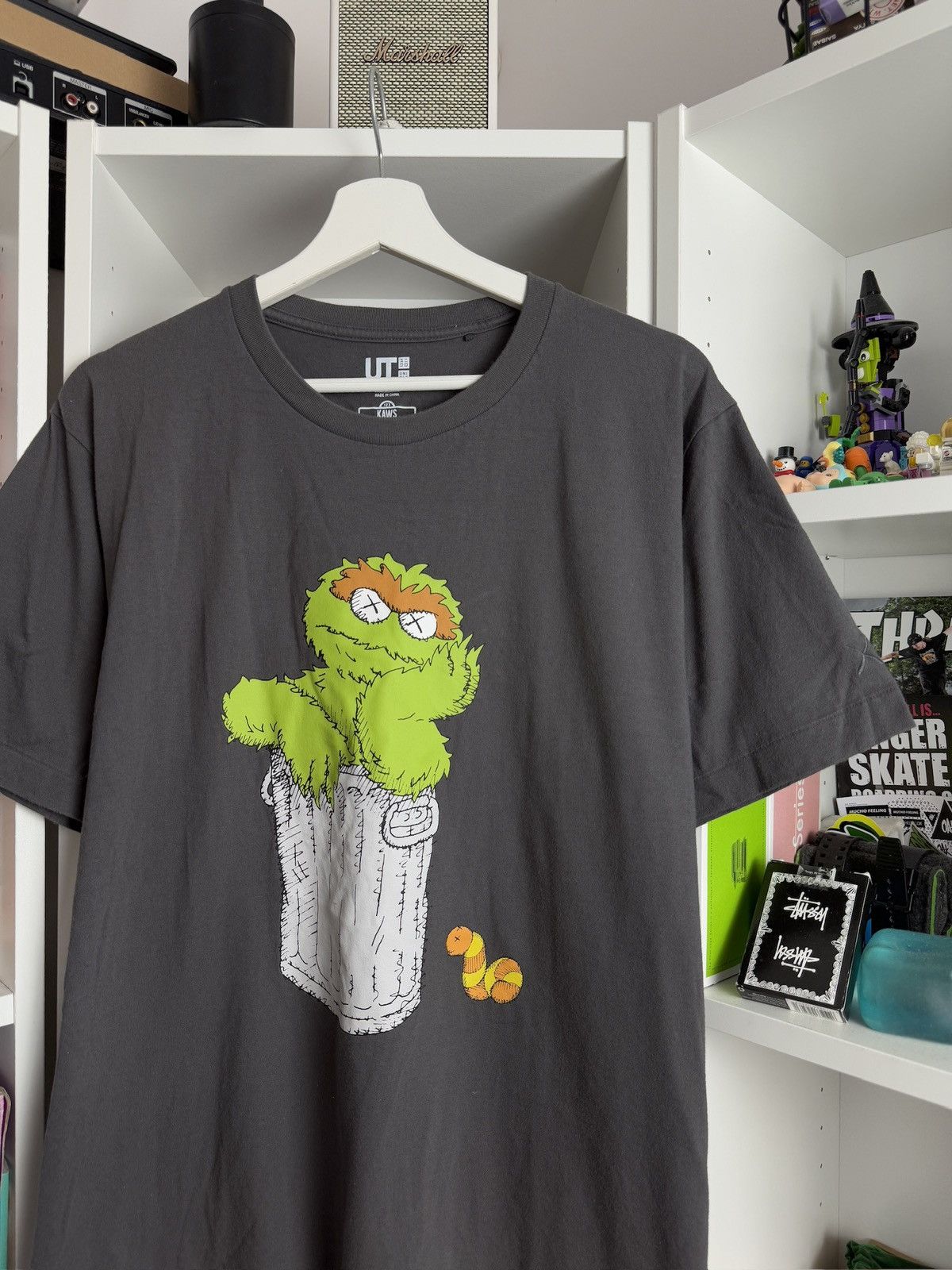 Kaws × Uniqlo Uniqlo x Kaws Sesame Street printed t-shirt XL streetwear Size US XL / EU 56 / 4 - 3 Thumbnail