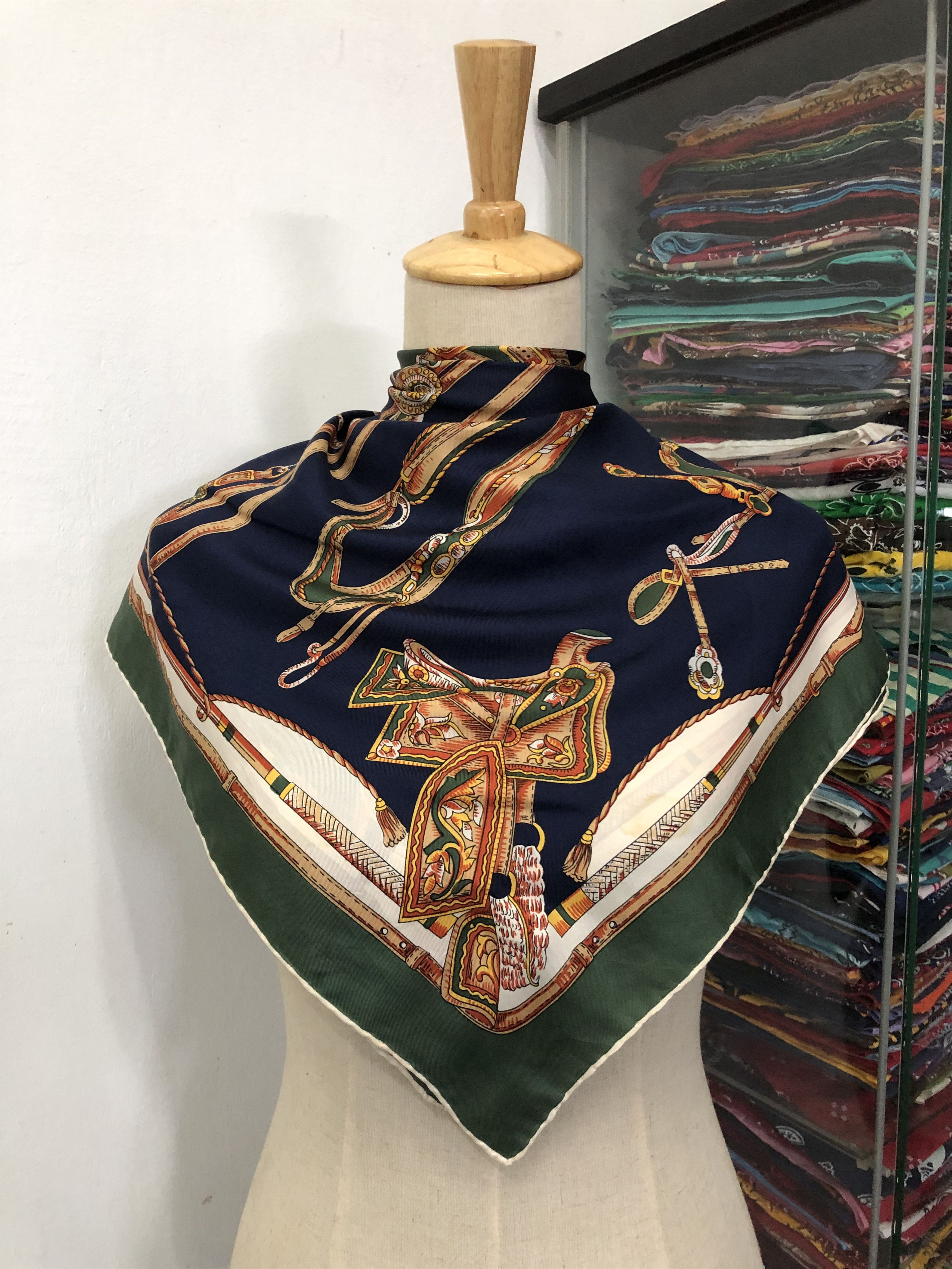 Vintage Vintage Dado Morandi Silk Scarf Size ONE SIZE - 1 Thumbnail