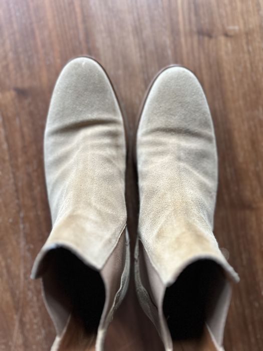 common projects chelsea boots sand