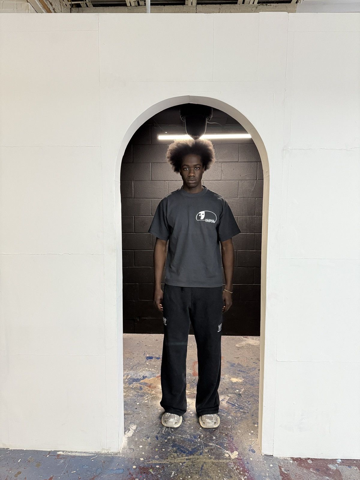 Vintage HUMAN UNIFORM Silhouette Tee Size US L / EU 52-54 / 3 - 2 Thumbnail
