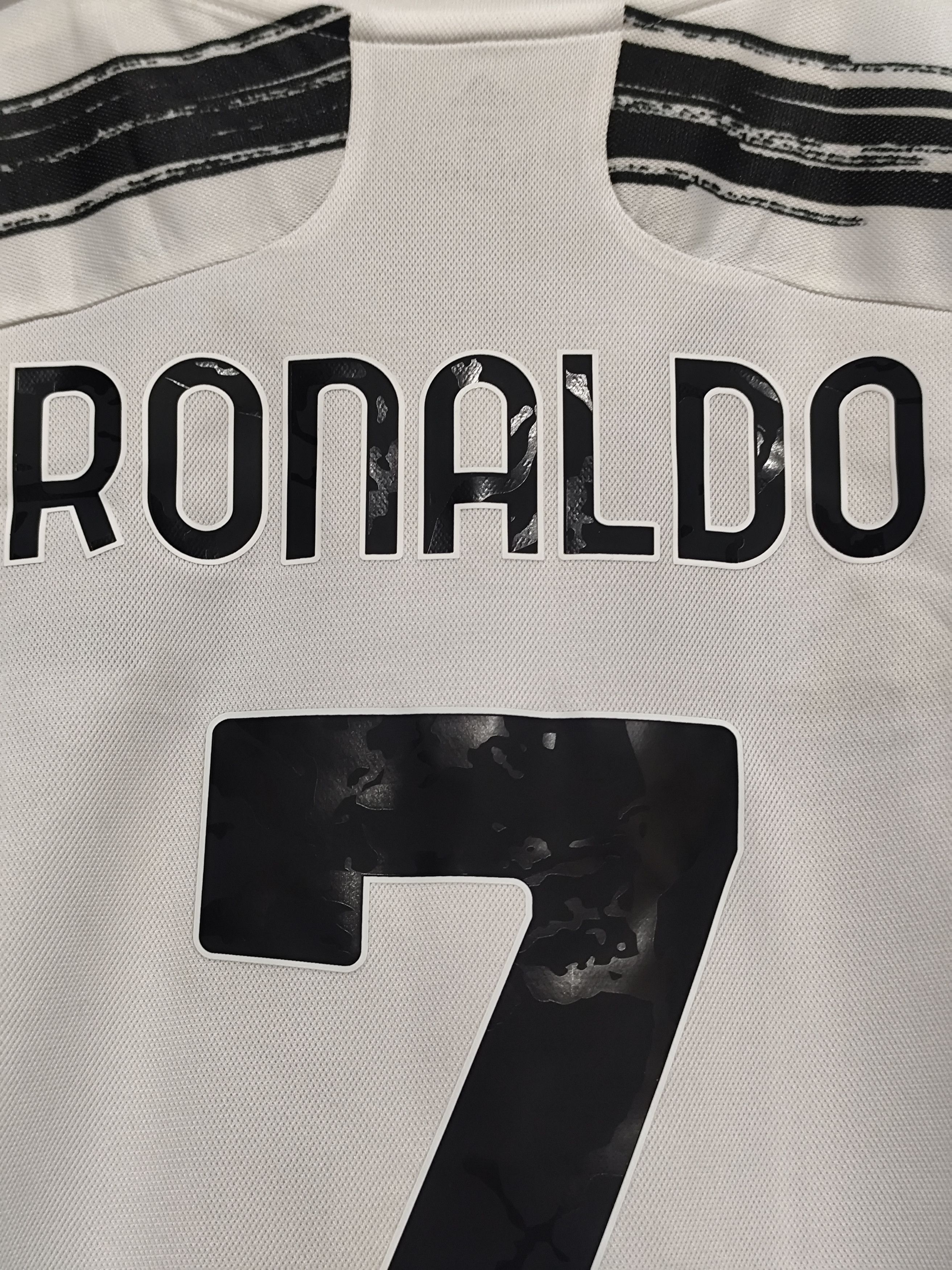 Adidas Adidas x Juventus #7 Cristiano Ronaldo 2020/2021 Home Jersey Size US L / EU 52-54 / 3 - 21 Thumbnail