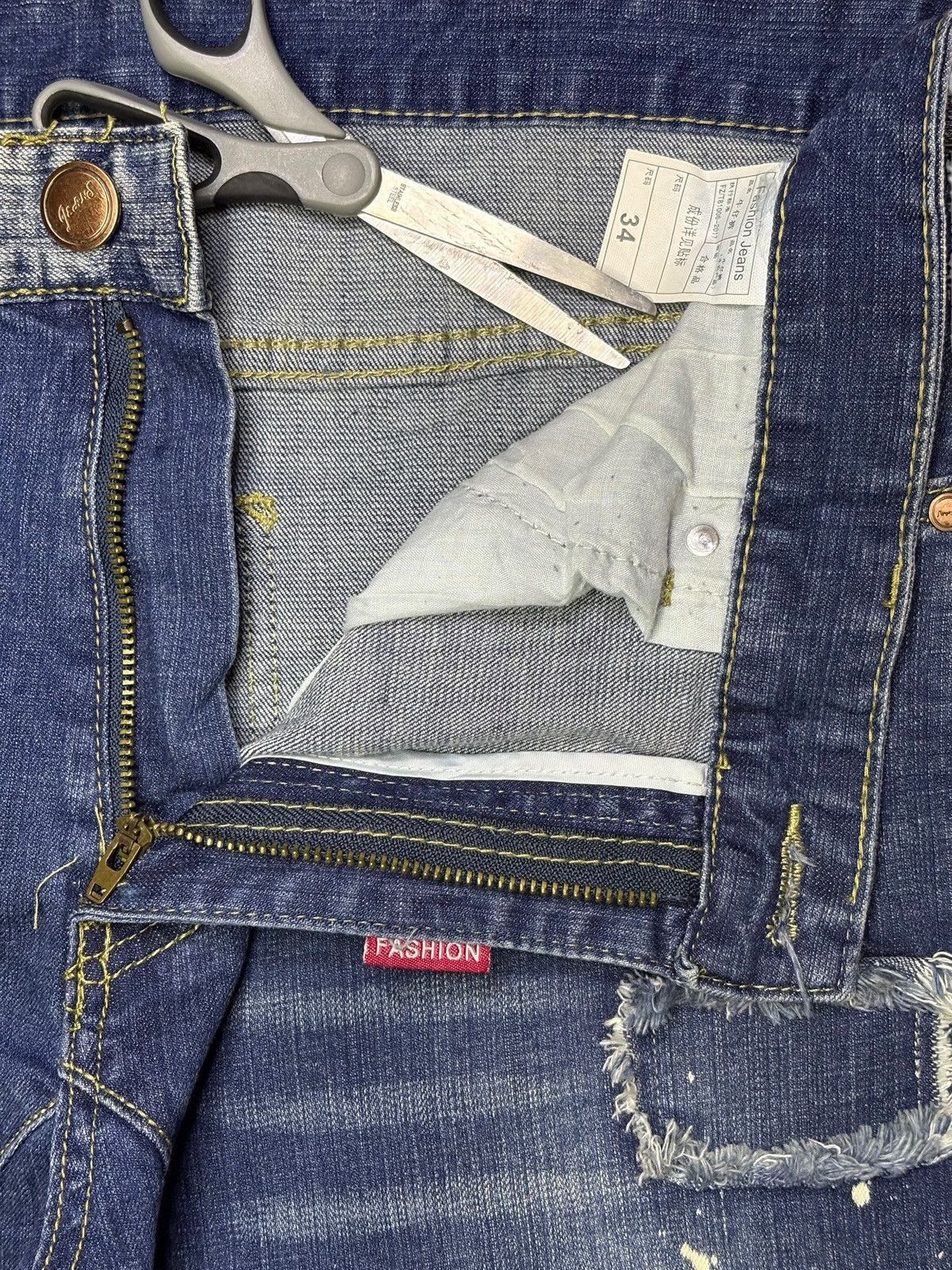 Japanese Brand Vintage Japanese Brand Patches Faded Acid Wash Slim Jeans Size US 33 - 9 Thumbnail