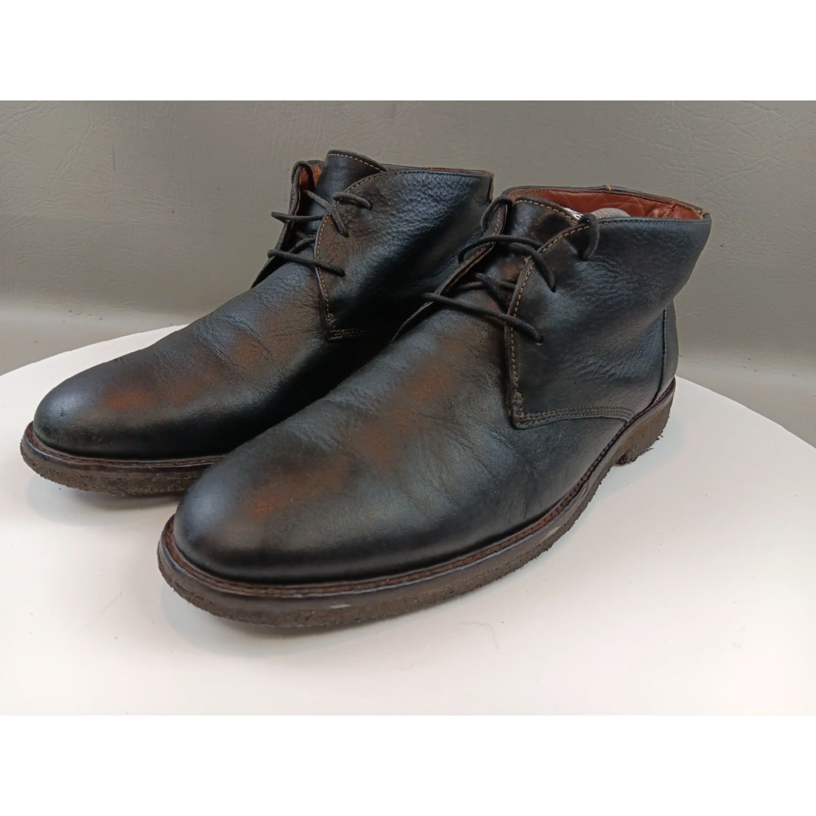 Johnston & Murphy Johnston & Murphy Copeland Chukka Boots Mens 11.5 Black Full Grain Leather Boots Comfort Memory Foam Sheepskin Lining Crepe Rubber Outsole Size US 12 / EU 45 - 4 Thumbnail