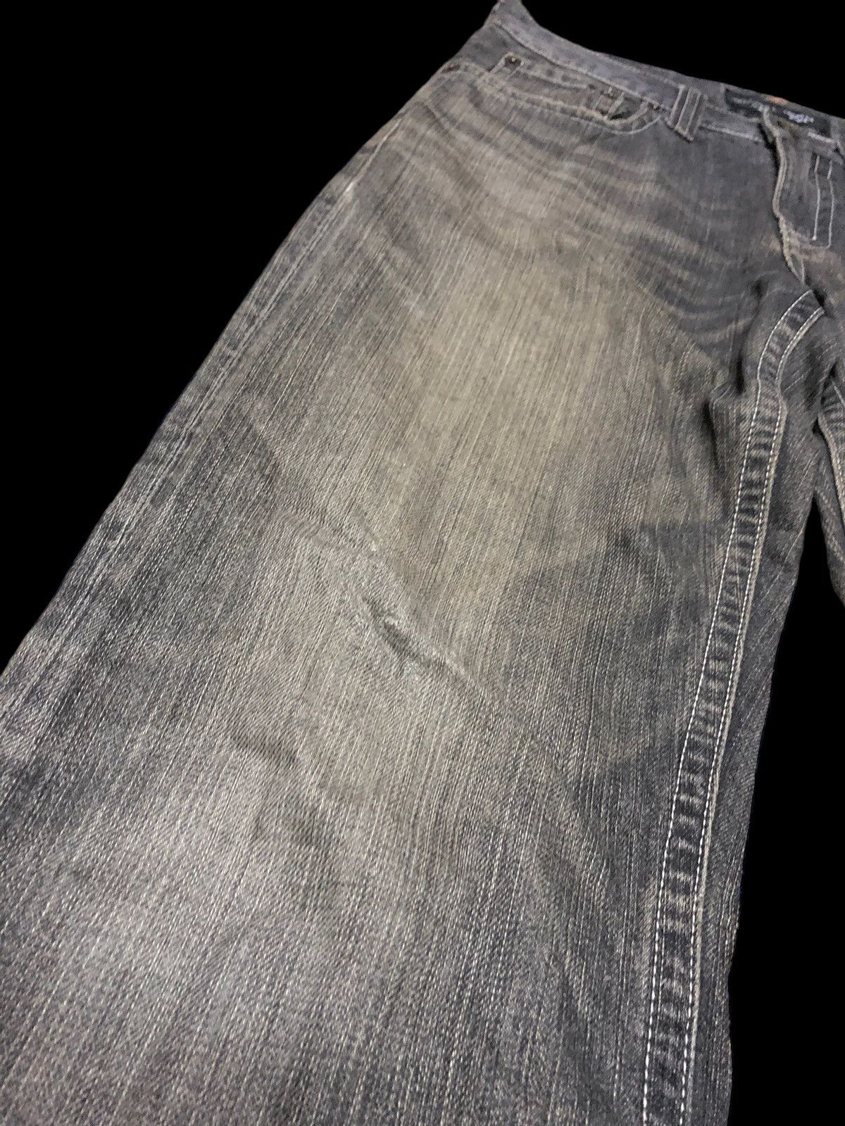 Uniqlo FLARE RUSTY VINTAGEUNIQLO DISTRESSED DENIM Size US 31 - 7 Thumbnail