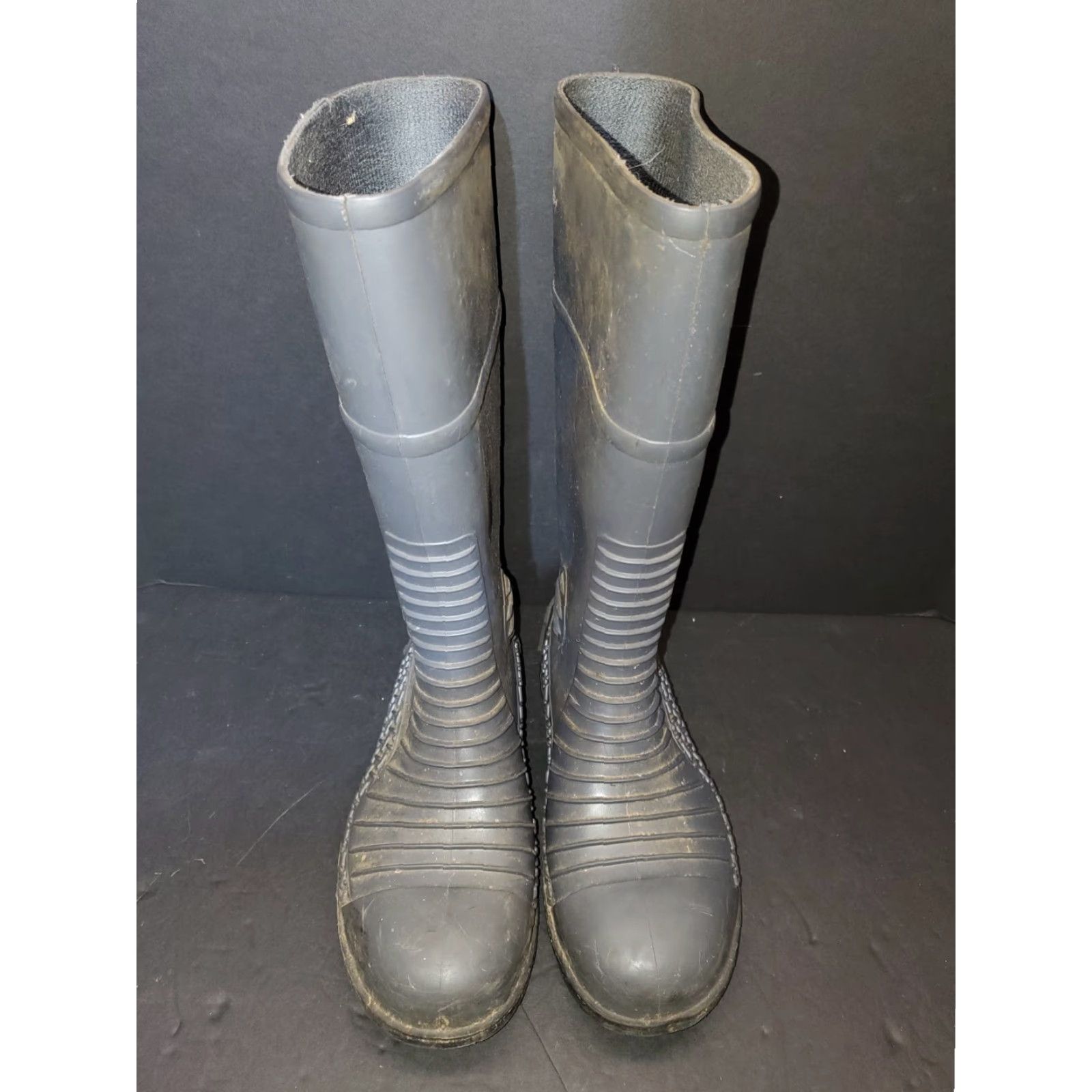 Blundstone VINTAGE not (note: actually Vintage: No) - ignore. Size ONE SIZE - 6 Thumbnail