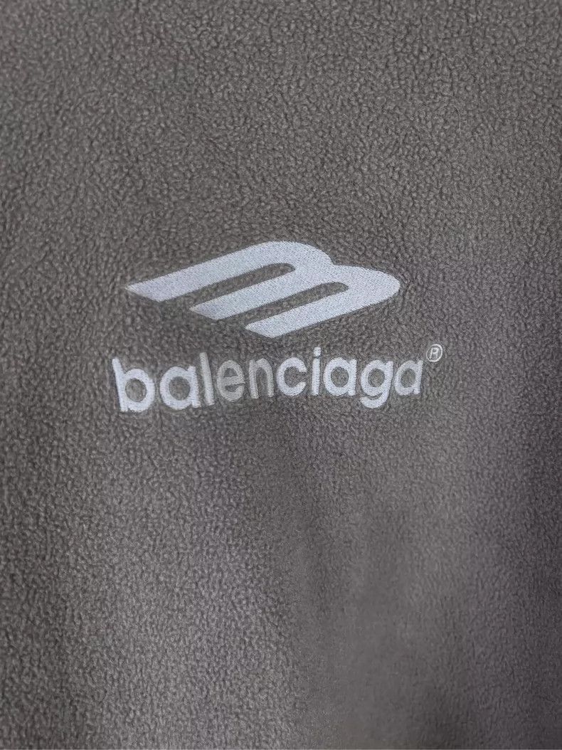 Balenciaga Balenciaga Embroidered monogrammed polar fleece sweatshirt Size US S / EU 44-46 / 1 - 4 Thumbnail