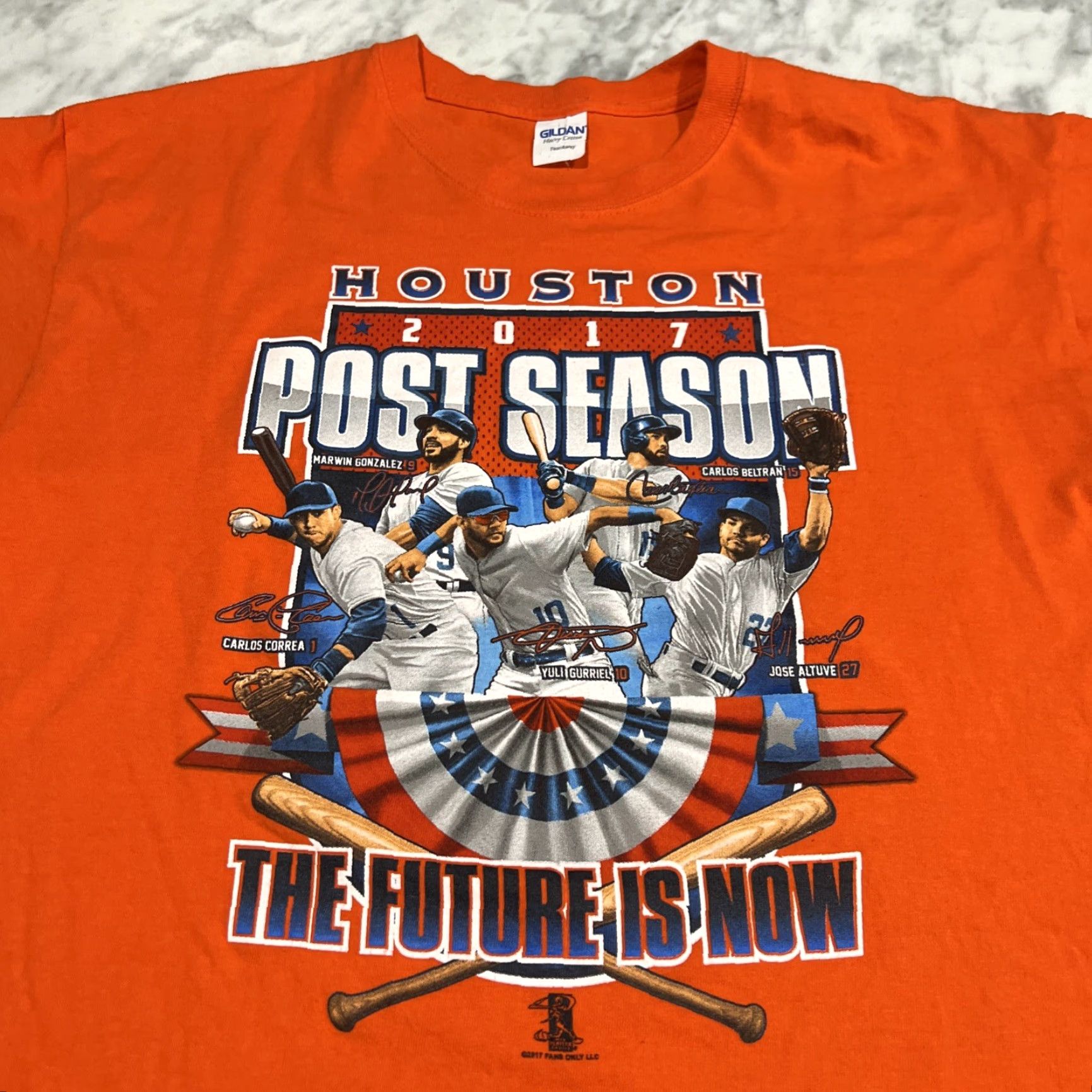 Gildan VINTAGE Houston Astros MLB Tshirt Large 2017 Post Season” The Future Is Now” Orange Size US L / EU 52-54 / 3 - 3 Thumbnail