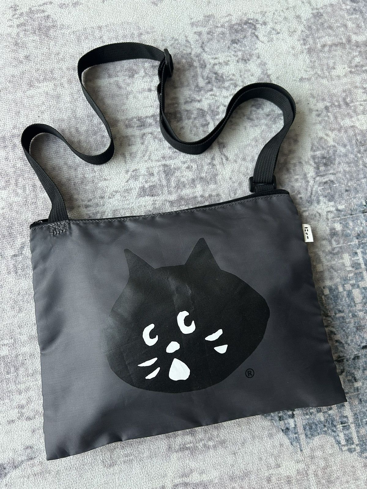 Ne-Net Ne Net Iconic Cat Sling Bag 🐱 Size ONE SIZE - 4 Thumbnail