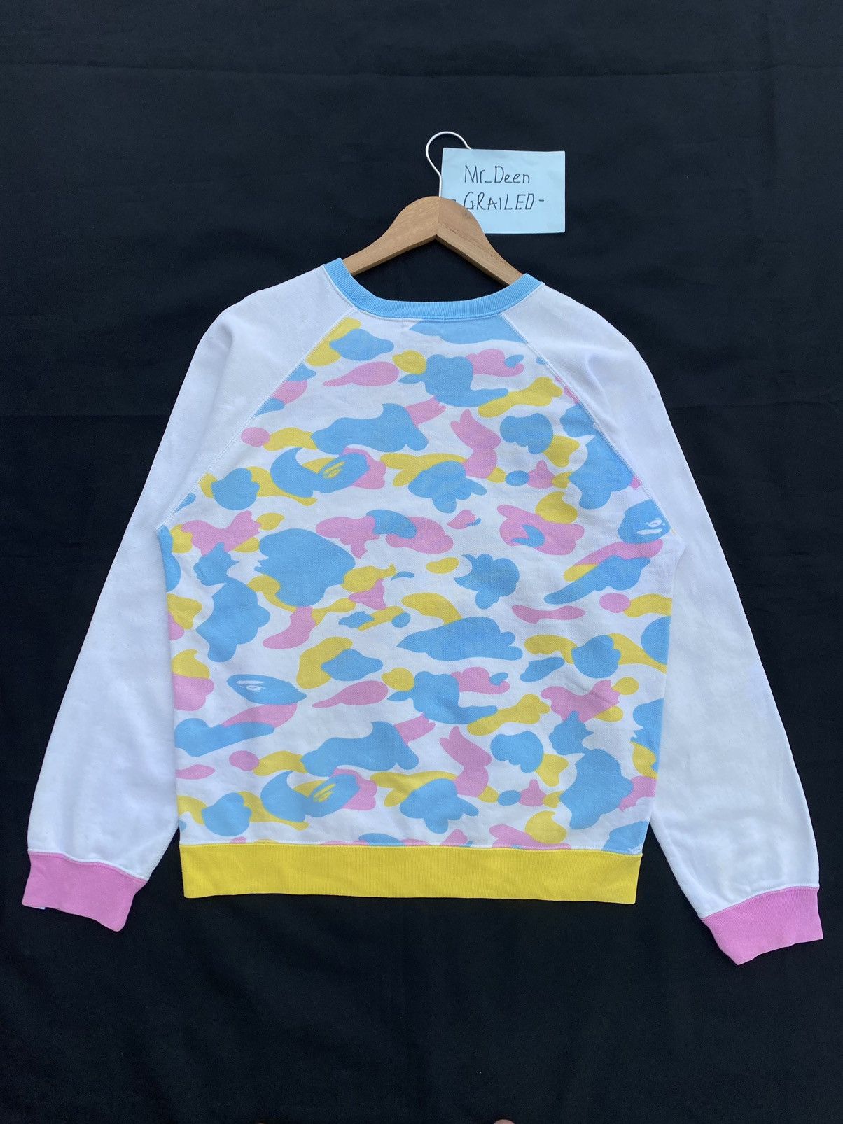 Bape Rare BAPE by Bathing Ape Camo Multicolor Sweater Size S / US 4 / IT 40 - 22 Thumbnail