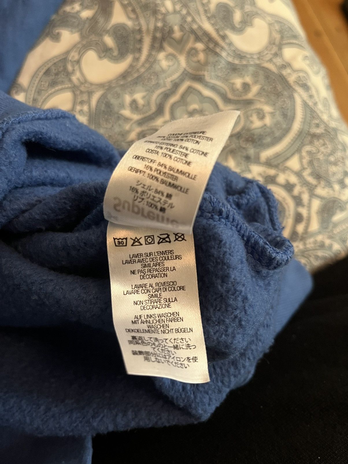 Supreme Supreme small box crewneck (paris shop exclusive) Size US L / EU 52-54 / 3 - 4 Thumbnail