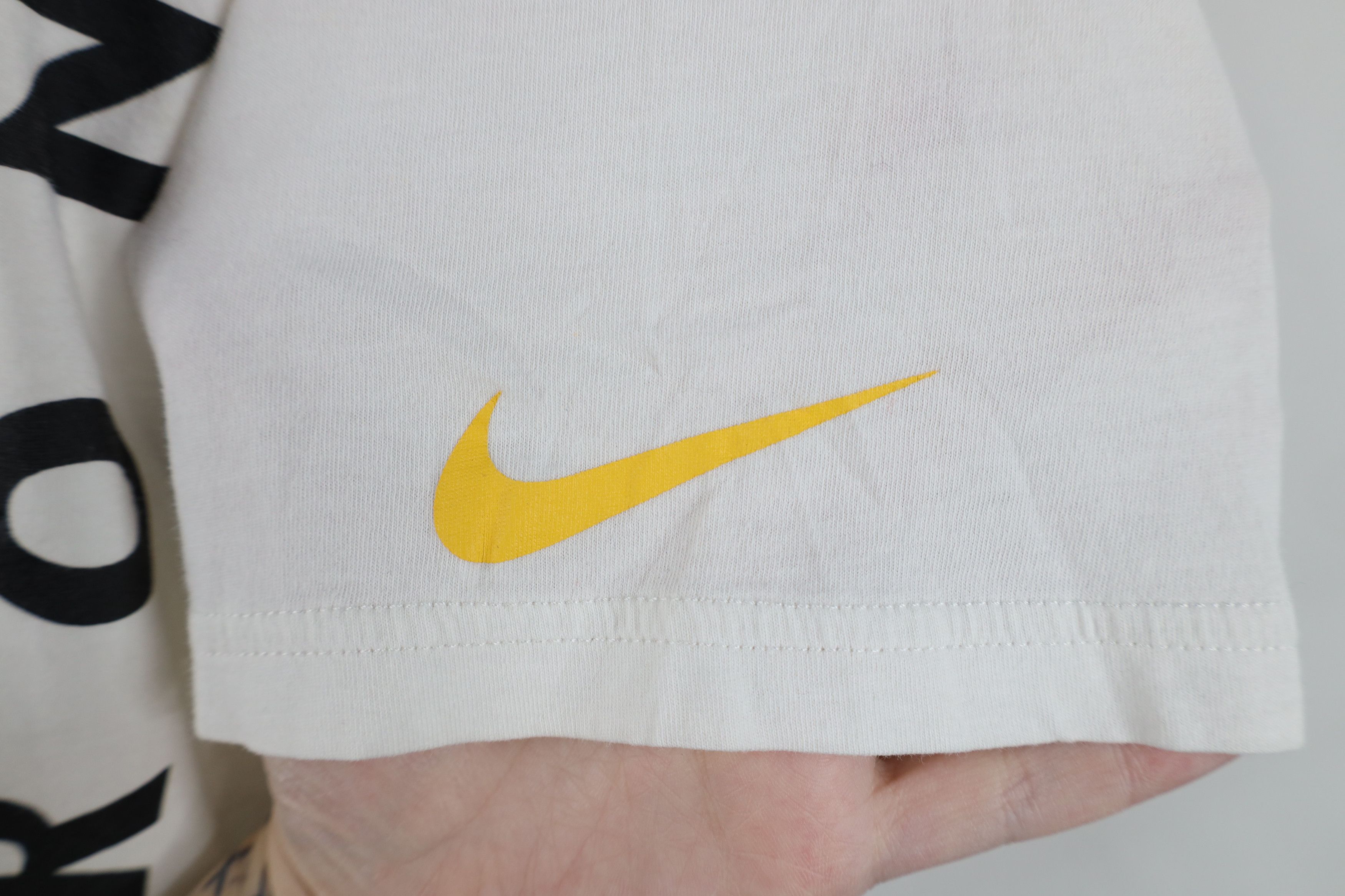 Nike Vintage Nike Livestrong Lance Armstrong Short Sleeve T-Shirt Size US M / EU 48-50 / 2 - 4 Thumbnail
