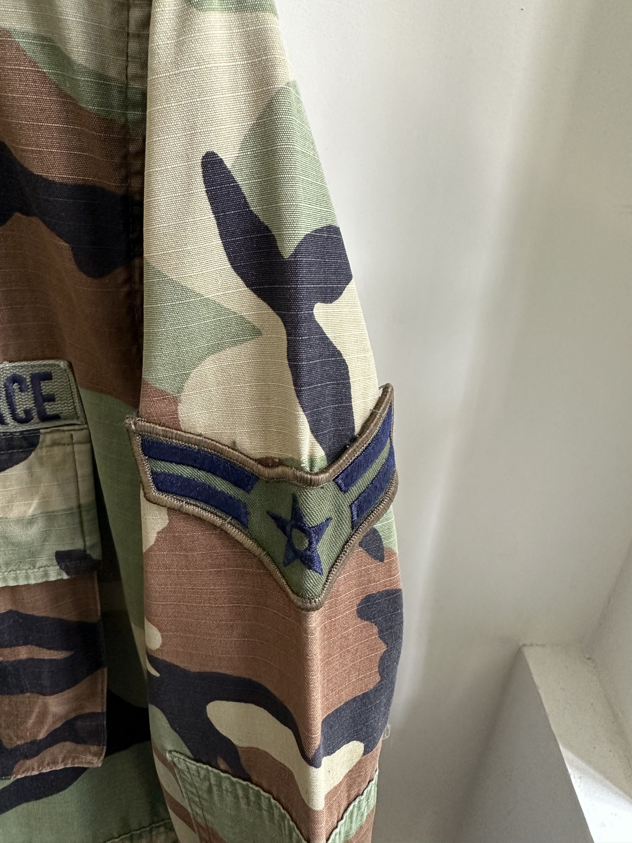 Vintage U.S. Air Force Woodland Camo Jacket Air Mobility Command Size US M / EU 48-50 / 2 - 5 Thumbnail