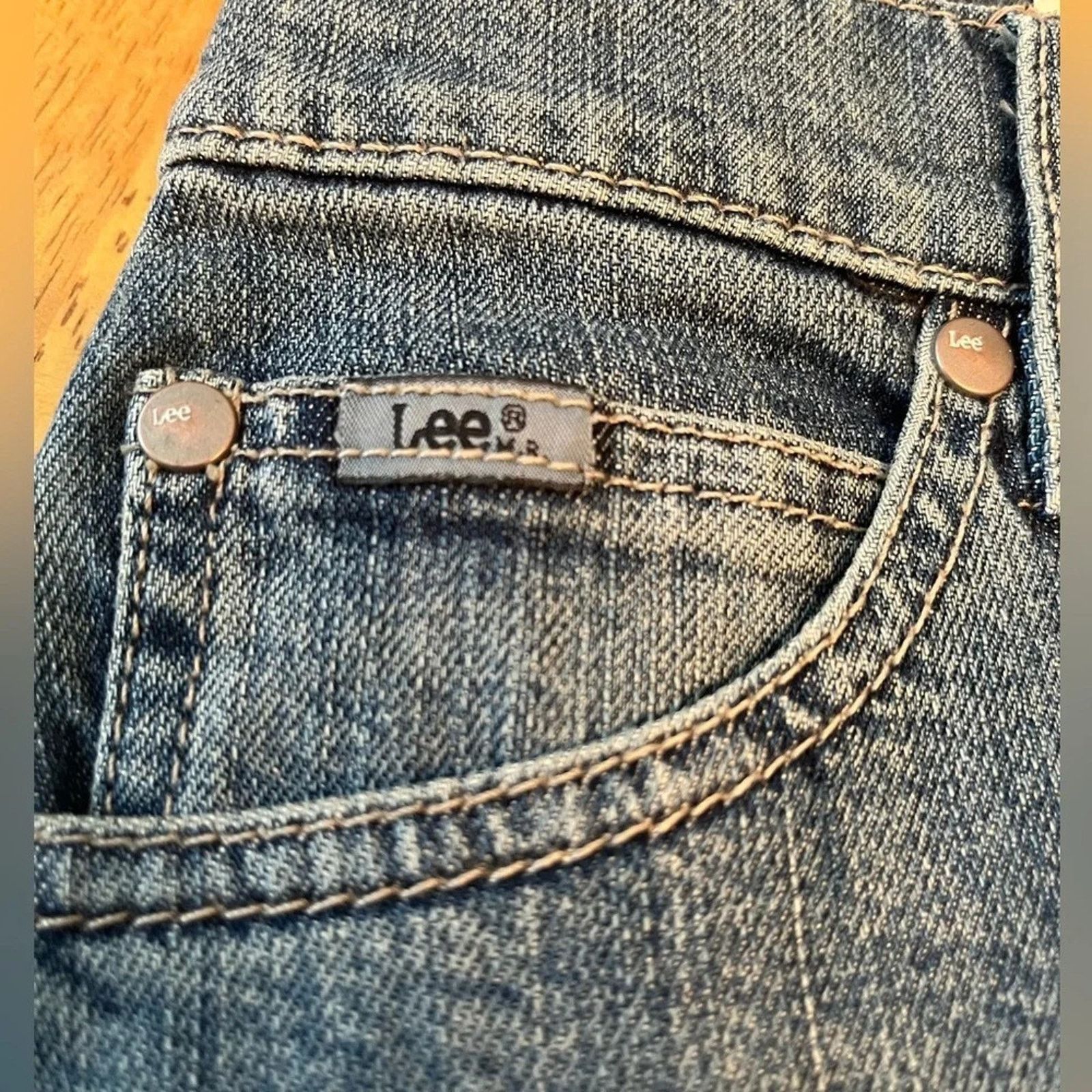 Lee Vintage Lee Jeans, boot cut relaxed fit waist, size 18 Size 40" / US 18 - 2 Thumbnail