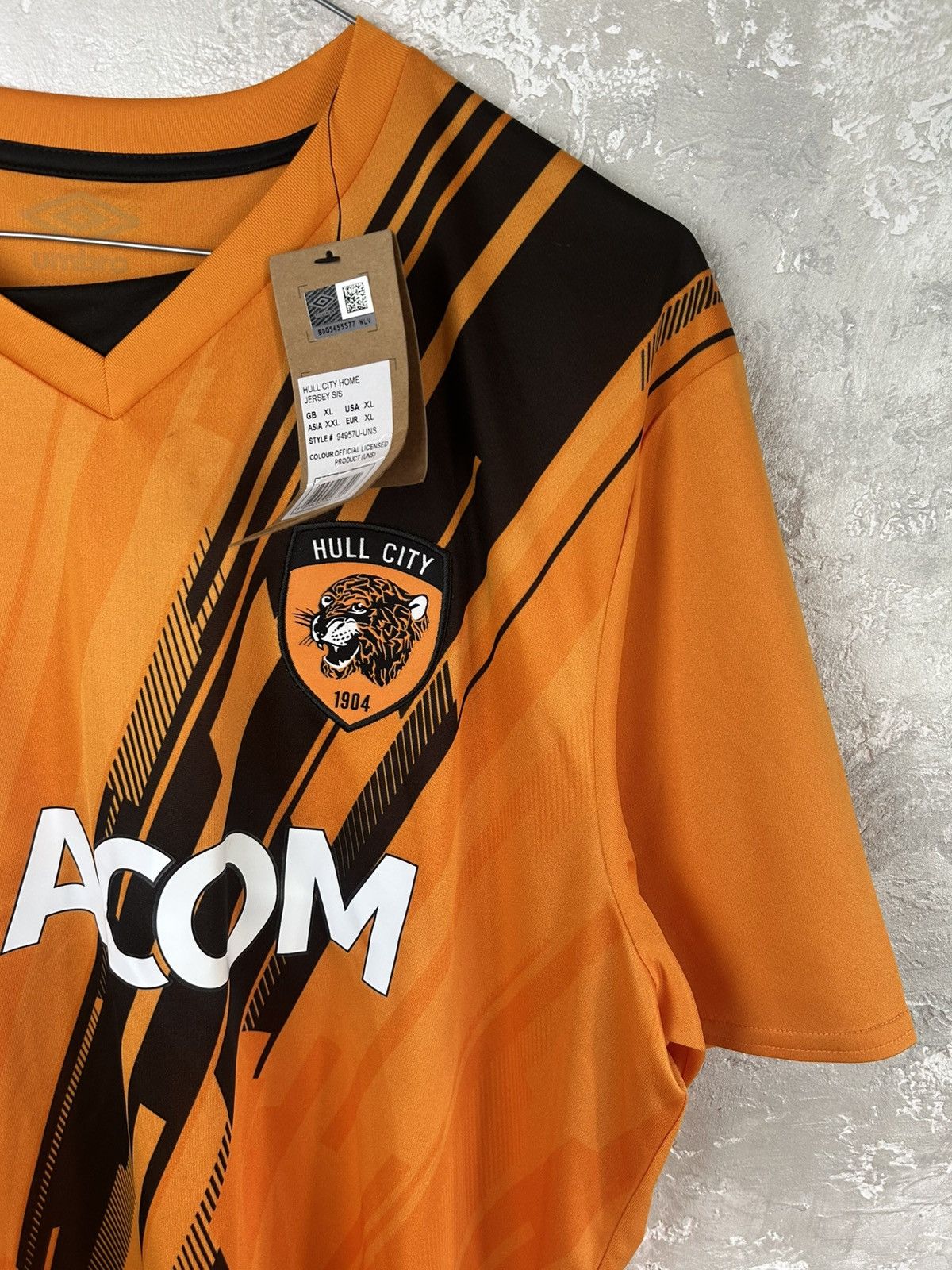 Umbro Umbro Hull City Tigers Football Jersey T-Shirt Size US XL / EU 56 / 4 - 3 Thumbnail