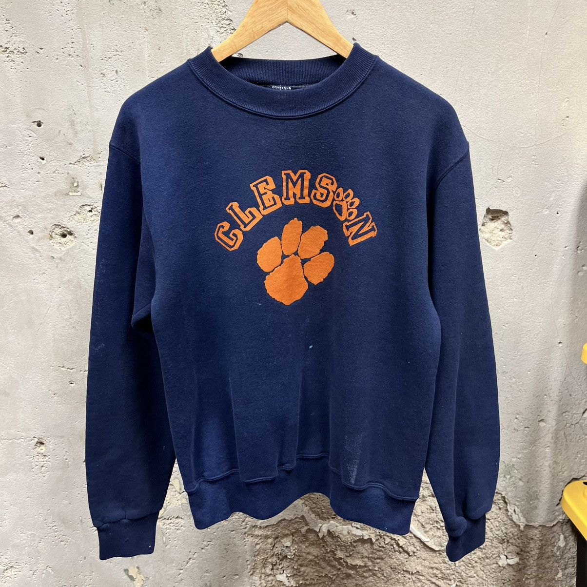 Soffe Soffee Clemson University 90s Navy Blue Crewneck Sweatshirt Size US L / EU 52-54 / 3 - 1 Thumbnail