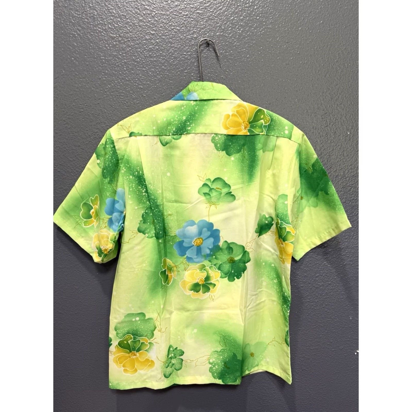 Vintage VINTAGE Above The Belt Shirt Medium Green Polyester 70’s Hawaiian Pattern Polo Men Size US M / EU 48-50 / 2 - 5 Thumbnail