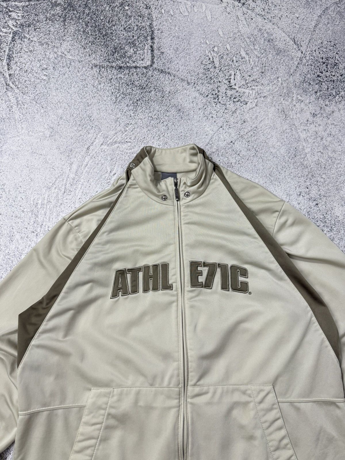 Nike × Vintage Vintage 90s Nike Athletic Zip Hoodie Spellout Size US L / EU 52-54 / 3 - 5 Thumbnail