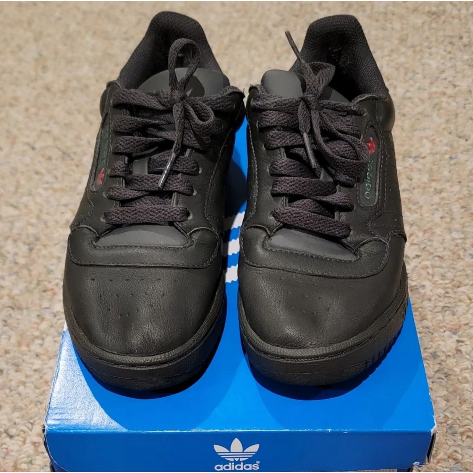 Yeezy Calabasas Powerphase Yeezy Black Size US 5.5 / IT 35.5 - 2 Thumbnail
