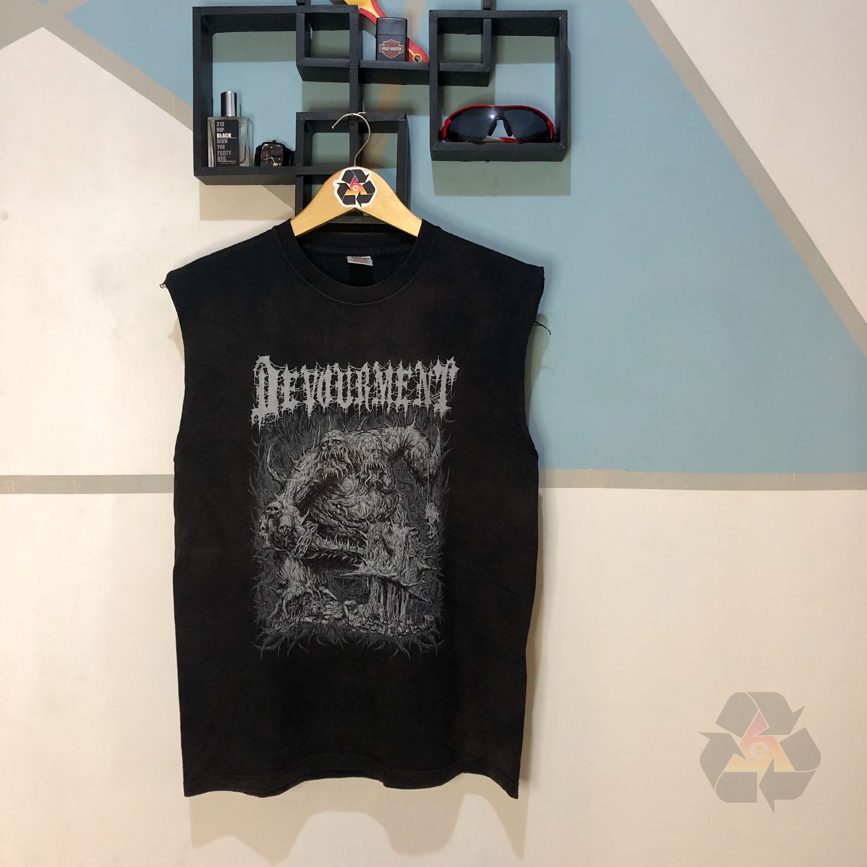Band Tees Vintage Devourment Crush With Barbarity Sleeveless Band Tee Size US M / EU 48-50 / 2 - 1 Thumbnail