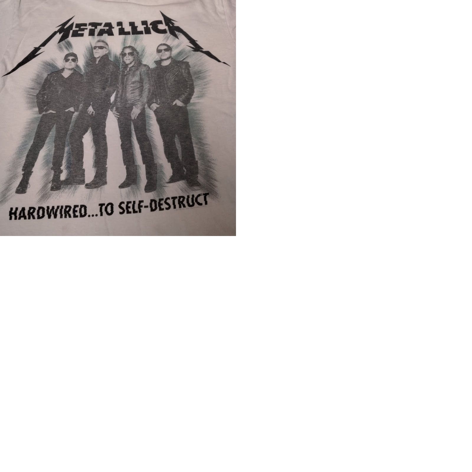 Vintage Metallica World Wired Tour T-Shirt Medium White Crew Neck Short Sleeve Distressed Graphic Band Tee Mens Size US M / EU 48-50 / 2 - 10 Thumbnail