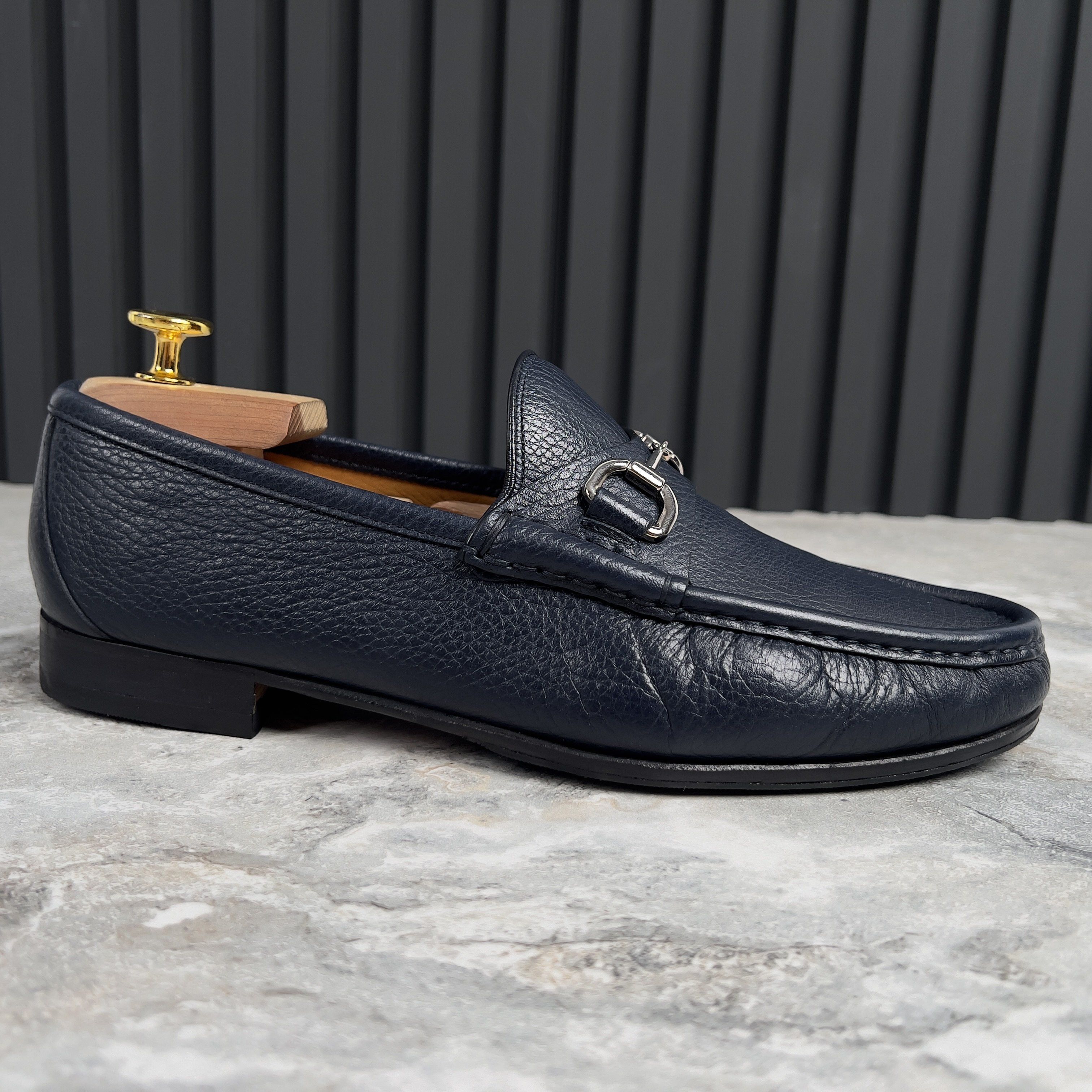 Gucci 1955 Horsebit Loafers Heels Blue Grain Leather 9 G or 9.5 US or 43 EUR Gucci Shoes Blue Women - Gucci Horsebit Denim Loafer Shoe main image 2