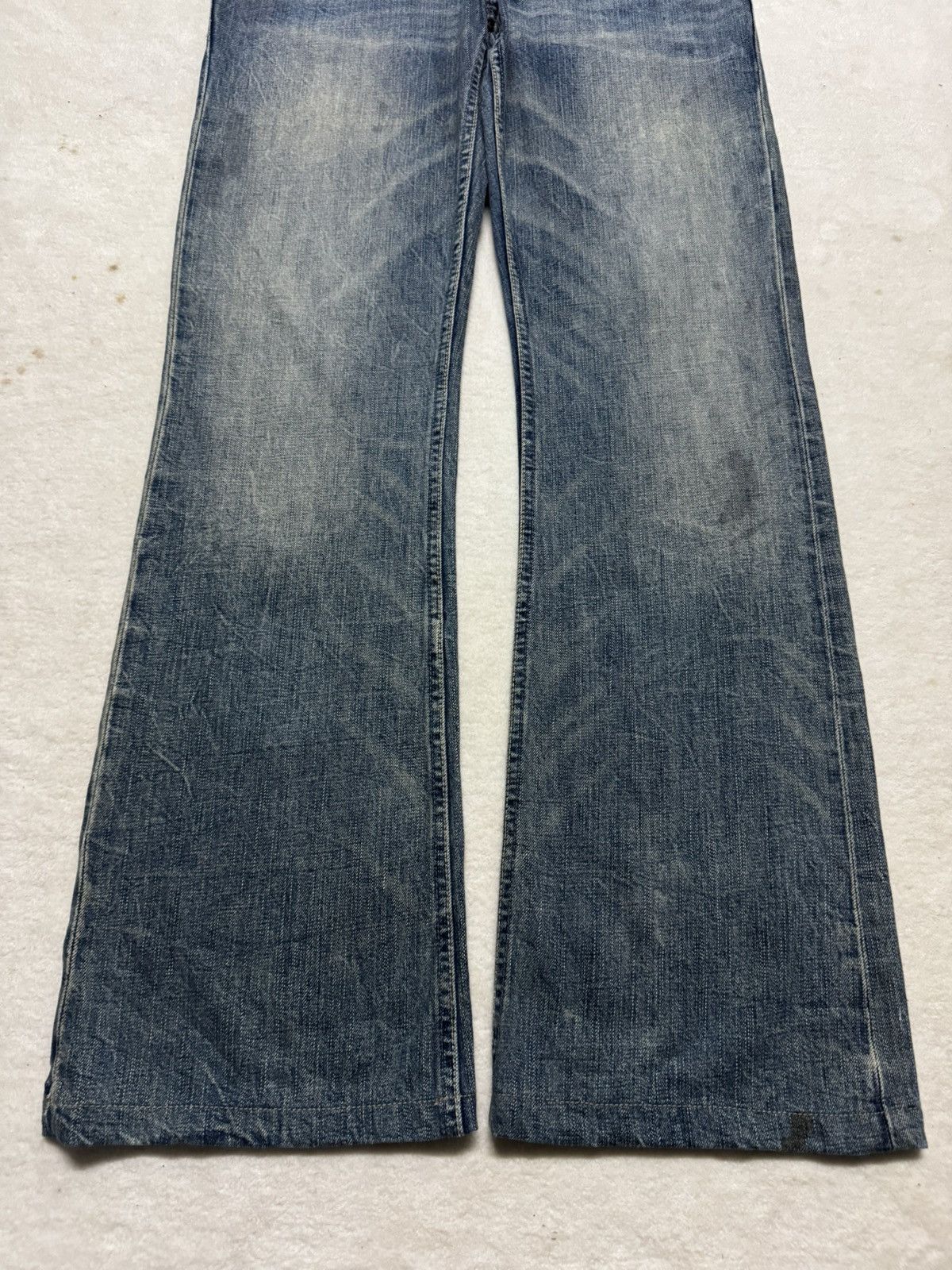 American Eagle Outfitters VINTAGE 2000s AMERICAN EAGLE WHISKER LOW RISE SLIM BOOT Size US 34 / EU 50 - 2 Thumbnail