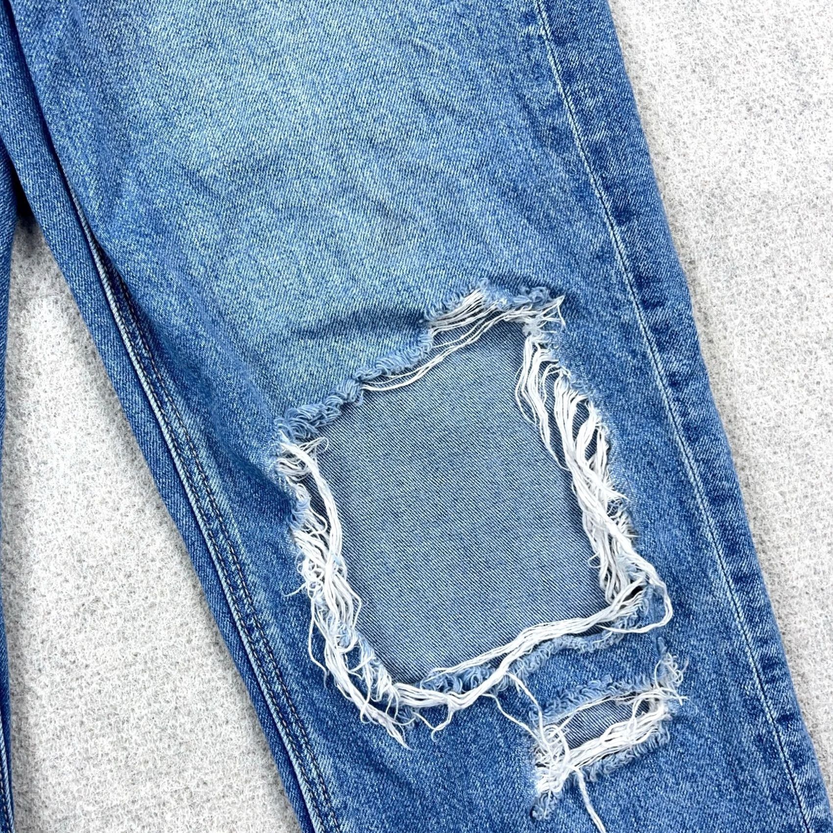 American Eagle Outfitters American Eagle Mom Jeans Women 8 Long Holes Distressed Baggy Stretch Med Wash Size 30" / US 8 / IT 44 - 6 Thumbnail
