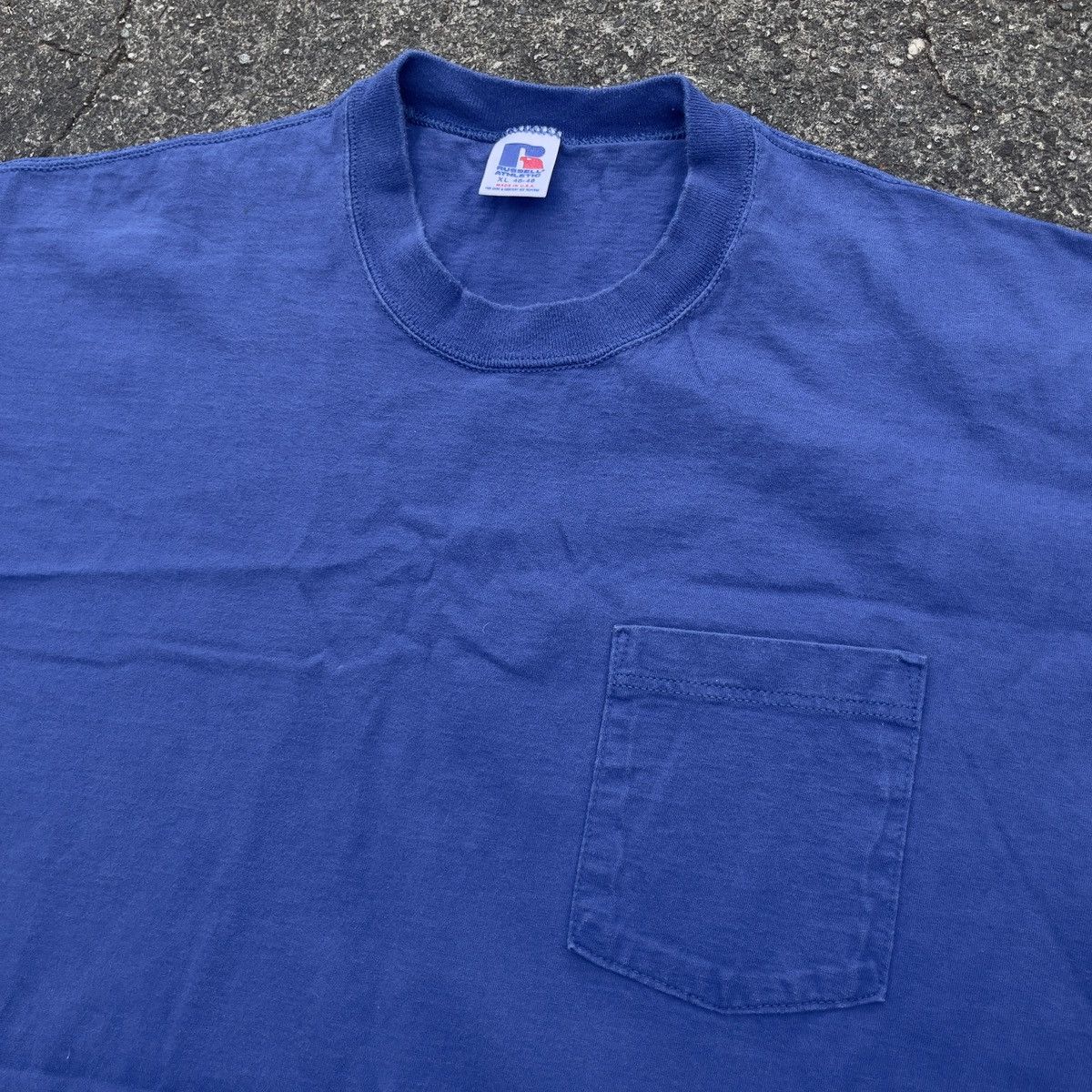 Russell Athletic × Vintage Vintage 90s Blank RUSSELL ATHLETIC Pro Cotton Pocket T Shirt Size US XL / EU 56 / 4 - 3 Thumbnail