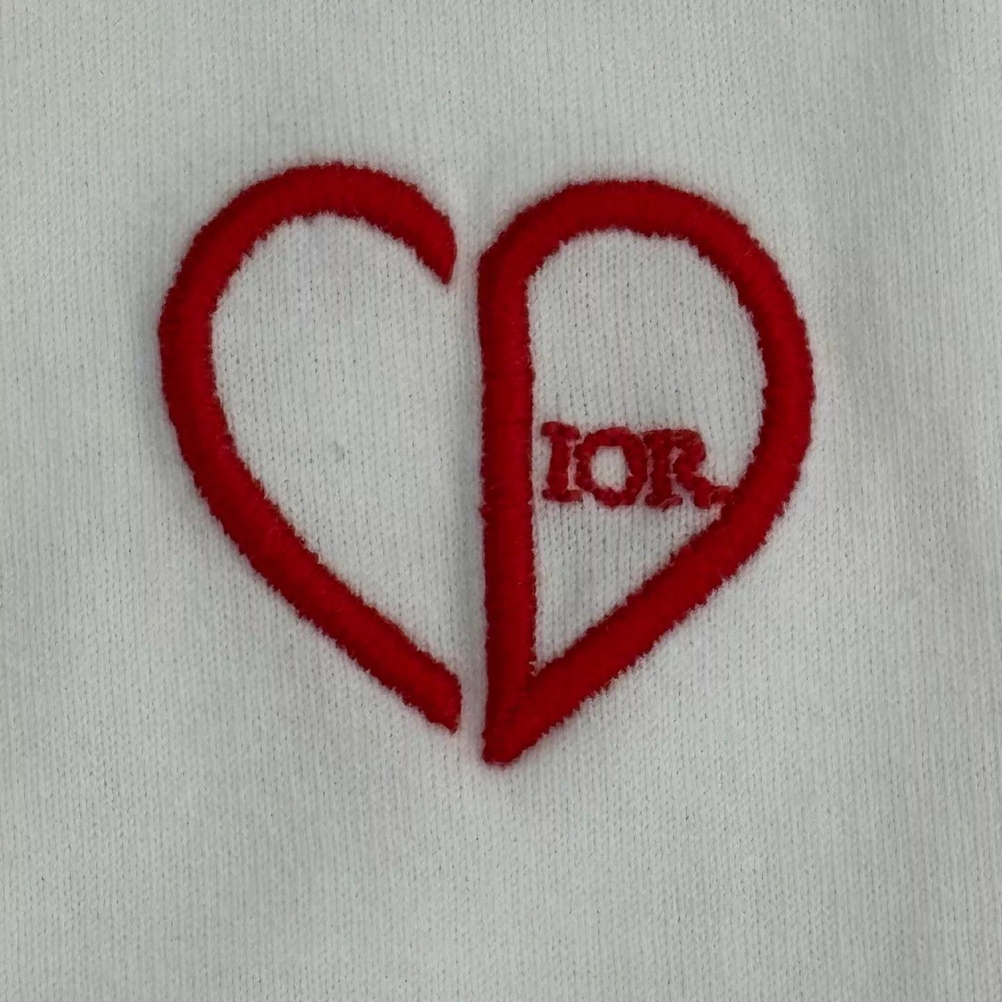 Dior DIOR Valentine's Day Heart Embroidered Logo T-shirt S New Size S / US 4 / IT 40 - 6 Thumbnail