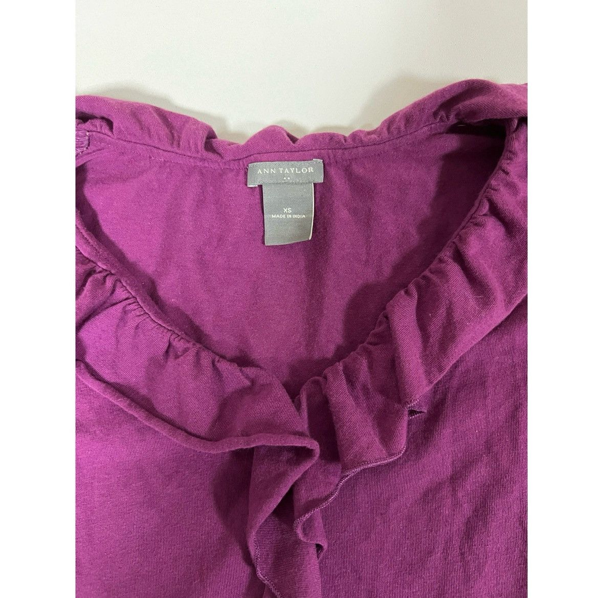 Ann Taylor Ann Taylor Purple Ruffle Short Sleeve Shirt Top Blouse XS 💜✨ Size XS / US 0-2 / IT 36-38 - 3 Thumbnail