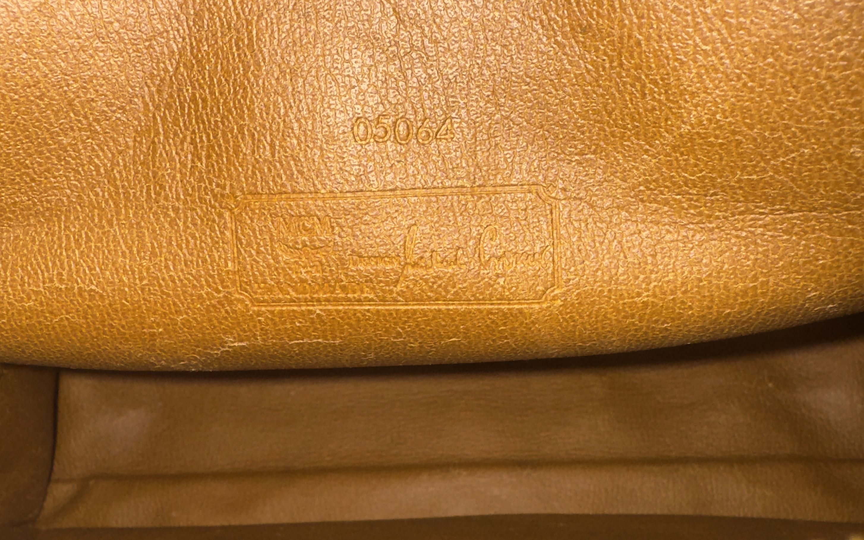 MCM Authentic MCM vintage leather visetos clutch Size ONE SIZE - 8 Thumbnail