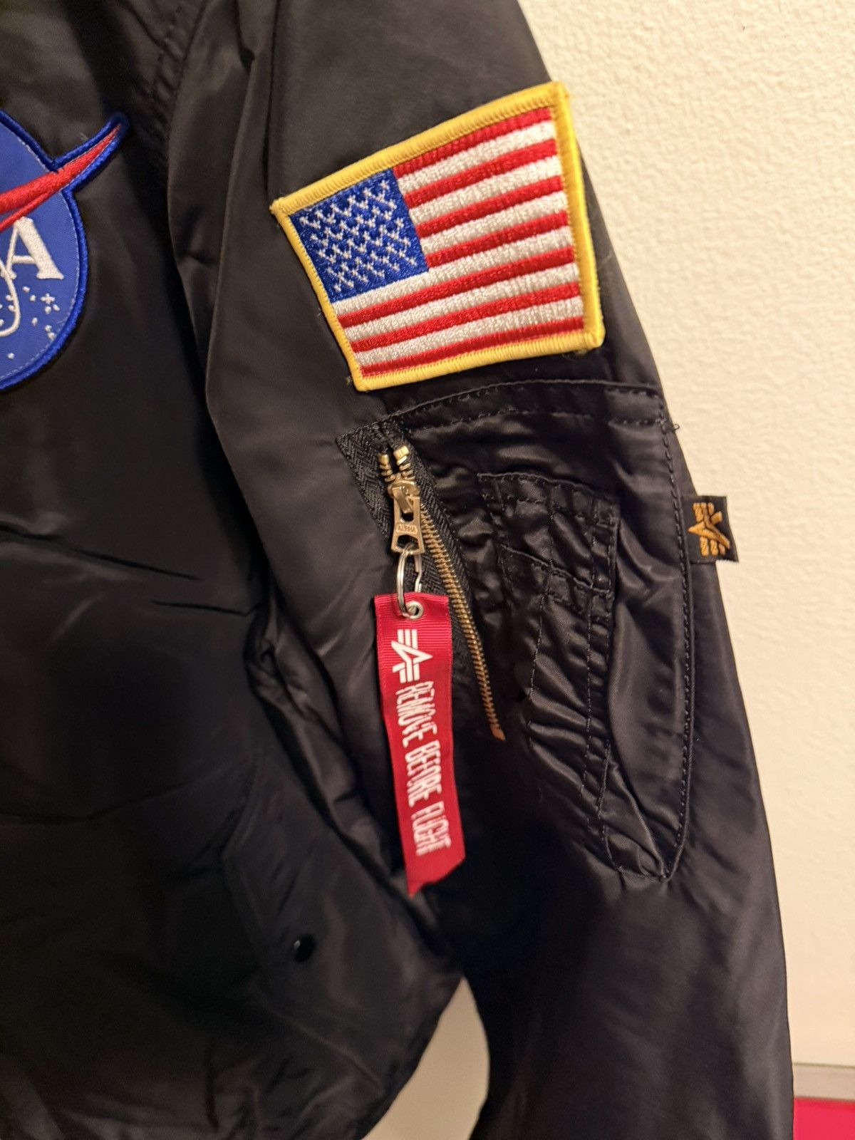 Alpha Industries Alpha Industries Men's Apollo MA-1 Bomber Jacket Size US XXL / EU 58 / 5 - 2 Thumbnail