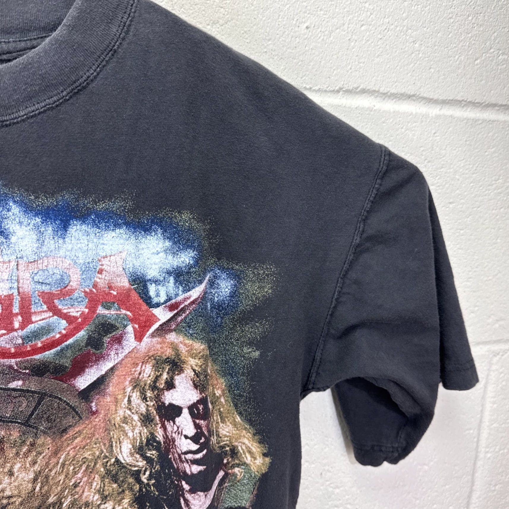 Vintage VINTAGE Angra Band T-Shirt Men Medium 90s Rock Metal Black Short Sleeve Crew Neck Logo Tee Size US M / EU 48-50 / 2 - 7 Thumbnail