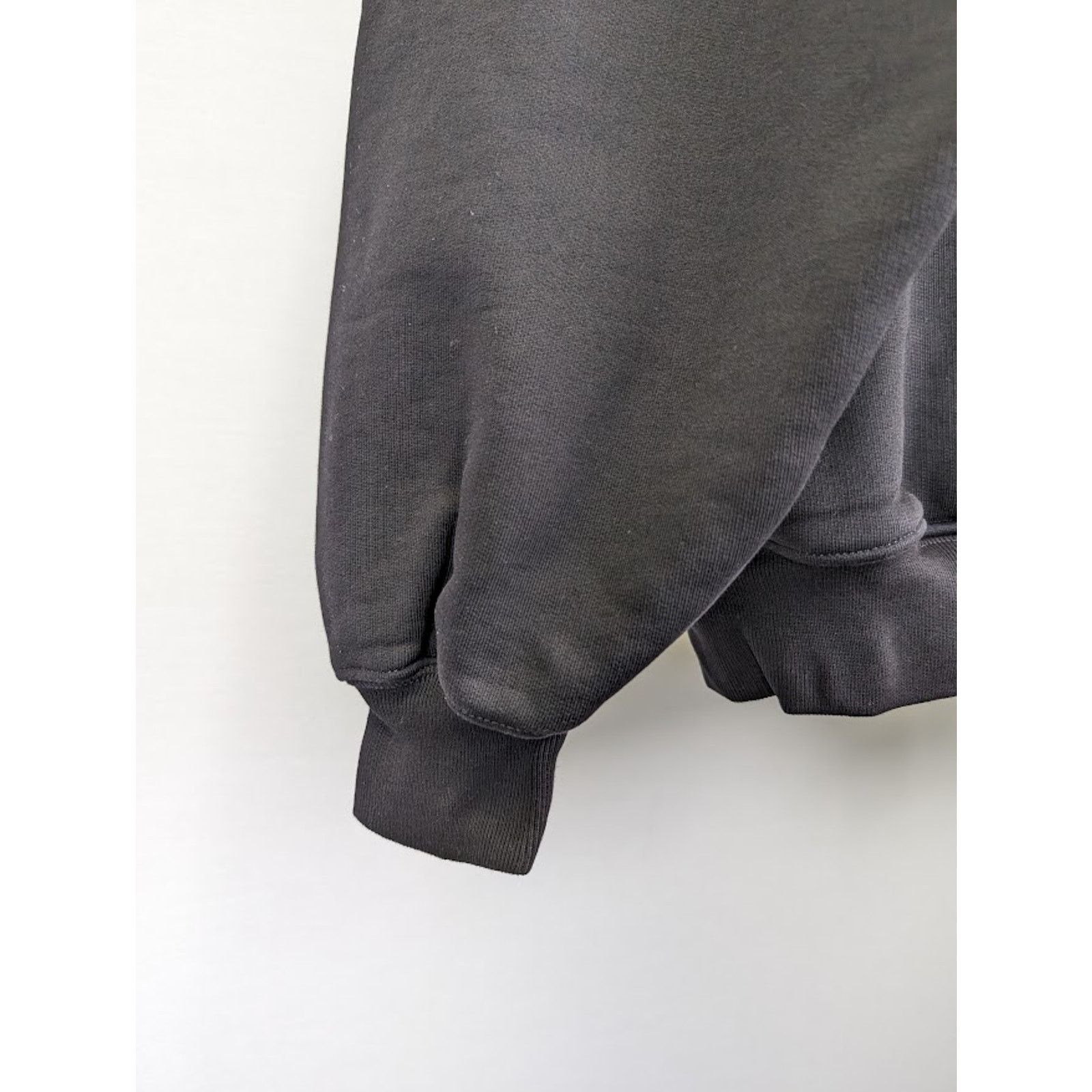 Balenciaga o1rshd1 Q:2 / Large Fit Hoodie in Washed Black Size US L / EU 52-54 / 3 - 6 Thumbnail