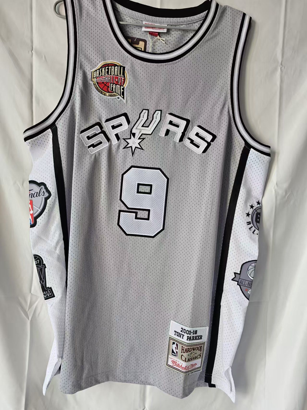 NBA San Antonio Spurs #9 Tony Parker Jersey XL Size US XL / EU 56 / 4 - 1 Thumbnail