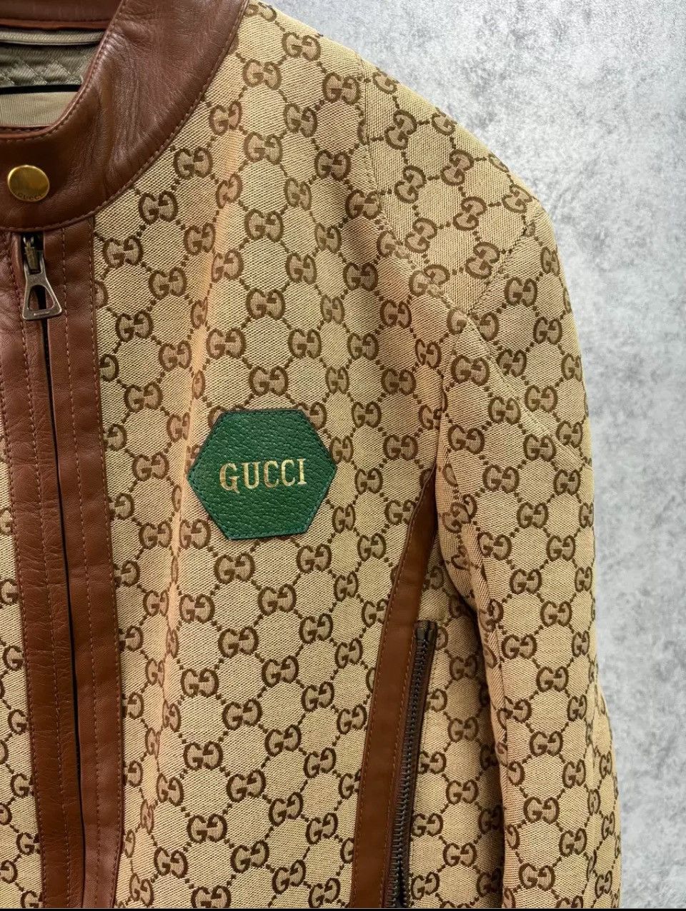 Gucci gucci's latest brown full print logo round neck zip-up Size US M / EU 48-50 / 2 - 3 Thumbnail