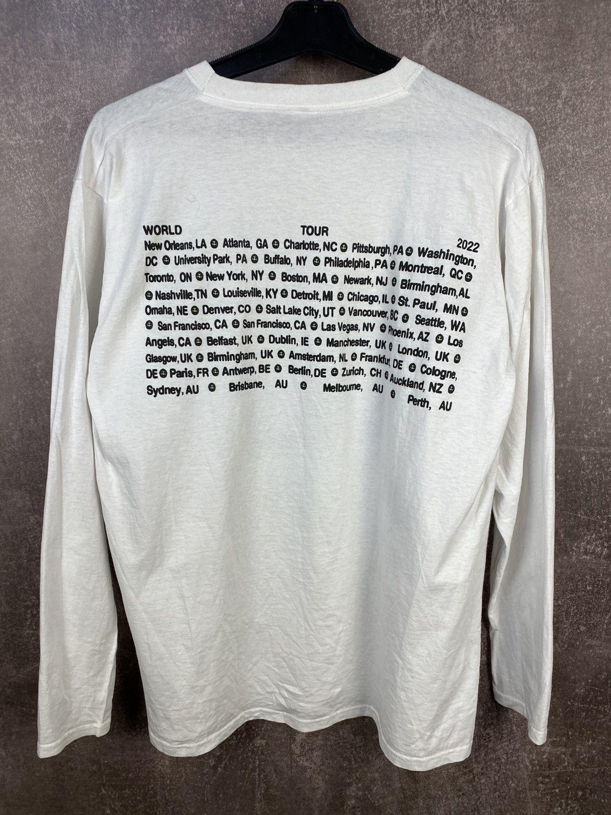 Billie Eilish Billie Eilish Happier Than Ever World Tour Long sleeve 2022 Size US M / EU 48-50 / 2 - 3 Thumbnail
