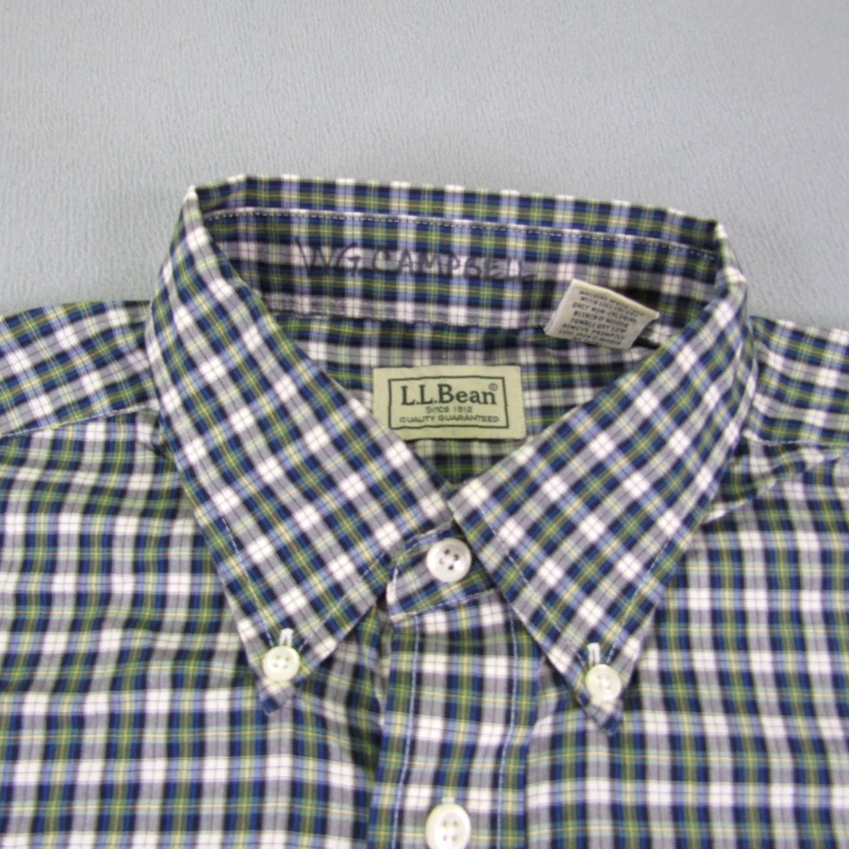 Vintage VINTAGE L.L. Bean Men's Short Sleeve Plaid Button-Up Shirt Casual Outdoor Travel Medium Blue Size US M / EU 48-50 / 2 - 2 Thumbnail