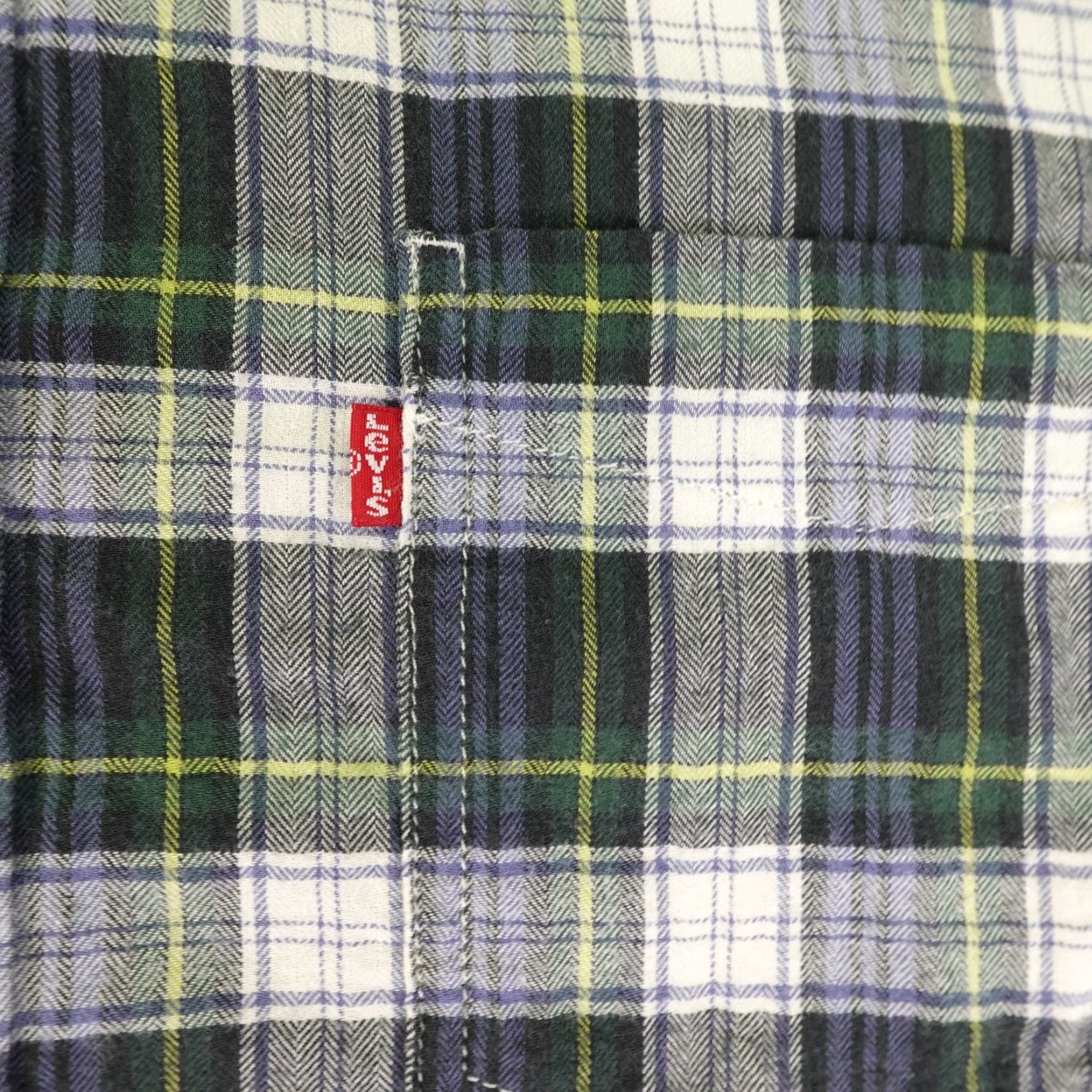 Levi's VINTAGE Levi's Shirt Mens XL Green Blue White Plaid Flannel Button-Up Workwear 90s Theme Mens Size US XL / EU 56 / 4 - 3 Thumbnail