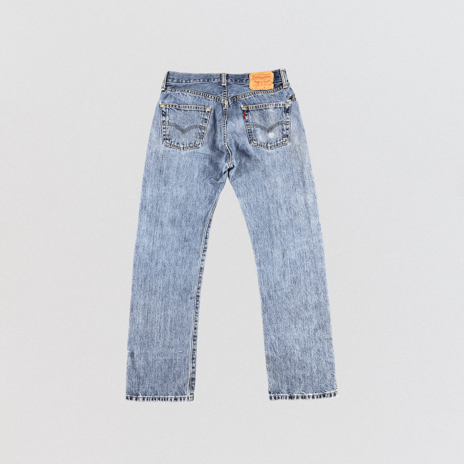Levi's Vintage Levis Blue Wash 501 Jeans-JM1718 Size US 30 / EU 46 - 2 Thumbnail
