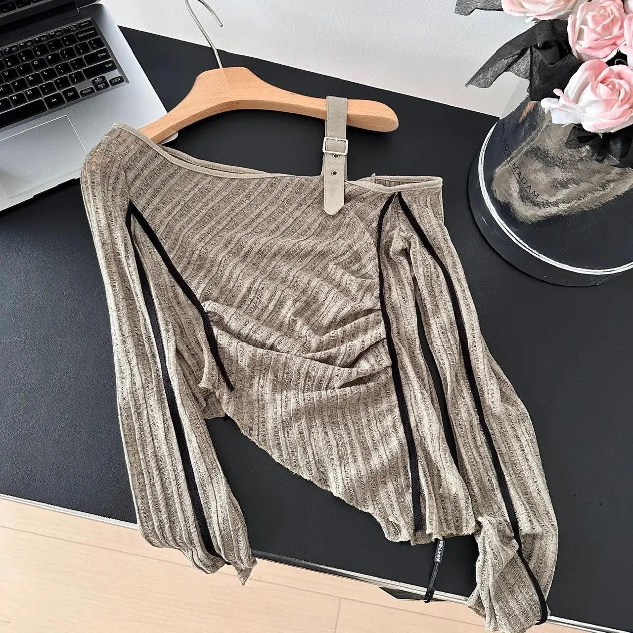 Japanese Brand × Vintage Design Aesthetic Jerseys Cropped Top Long Sleeve y2k Size S / US 4 / IT 40 - 3 Thumbnail