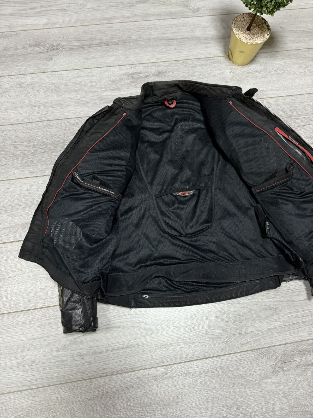 Alpinestars Alpinestars black leather racing jacket protection big logo Size US M / EU 48-50 / 2 - 7 Thumbnail