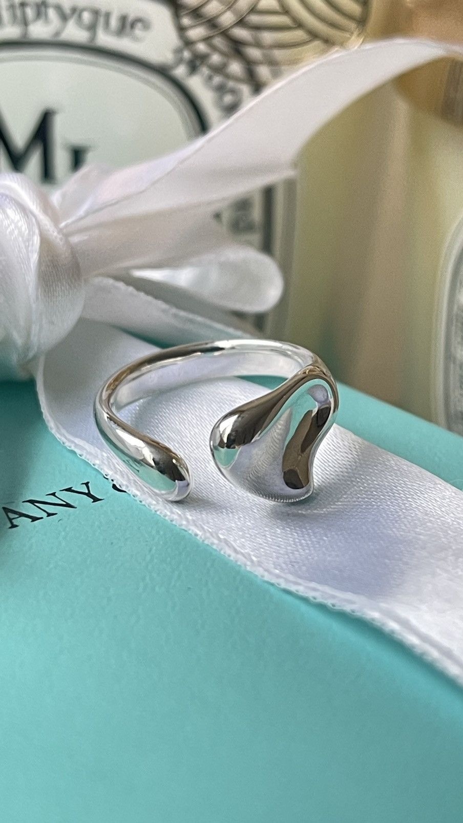 Tiffany & Co. Tiffany & Co. Peretti Full Heart Ring Silver size 5 NEW $485 Size ONE SIZE - 10 Thumbnail
