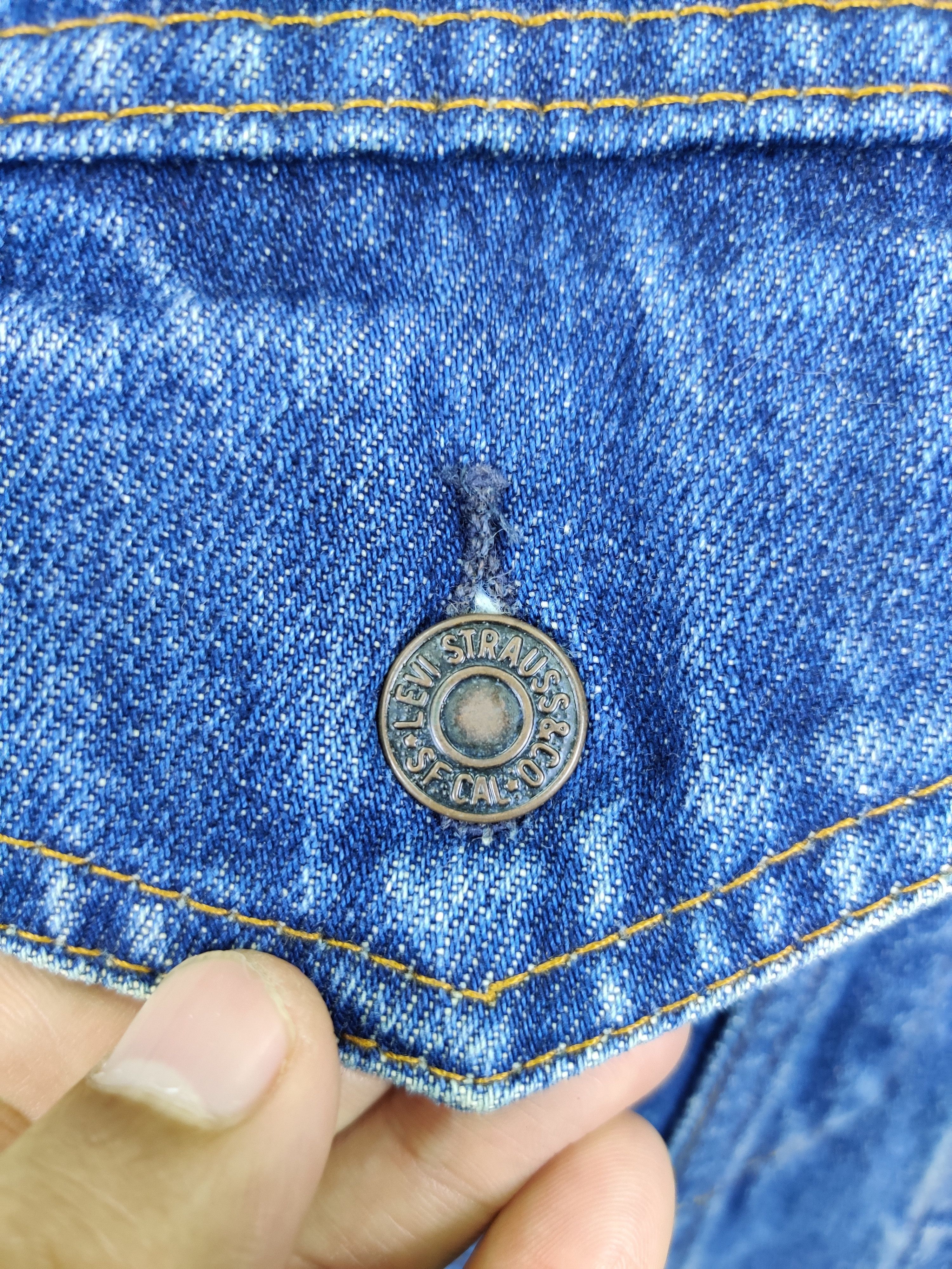 Levi's Vintage Clothing Vintage 90s Levi's 71506 Denim Trucker Jacket Size US M / EU 48-50 / 2 - 10 Thumbnail