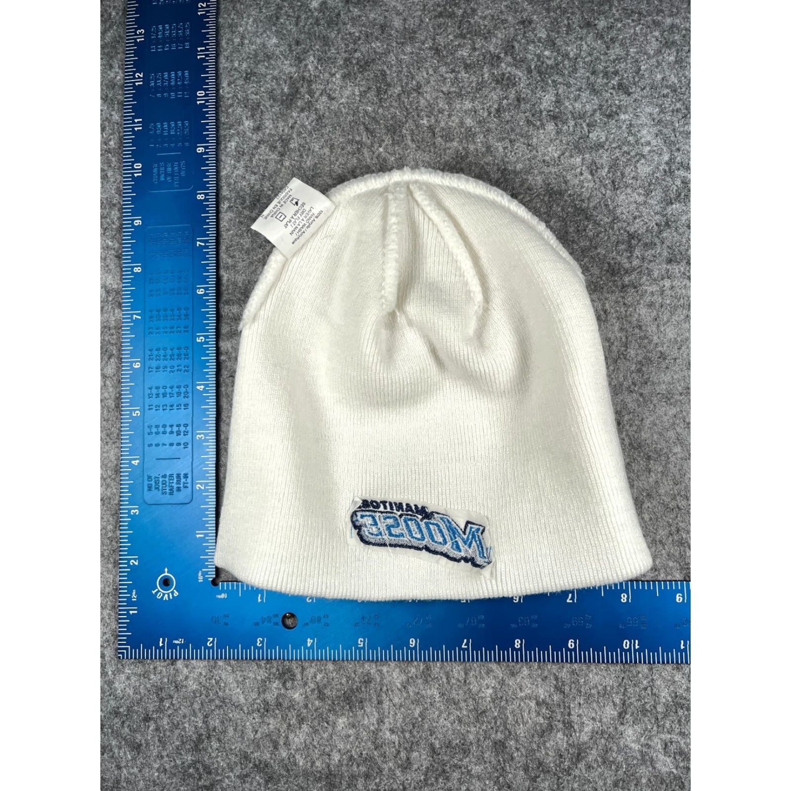 Vintage Manitora Moose Beanie Toque Adult One Size White Knit 100% Acrylic Ski Size ONE SIZE - 5 Thumbnail