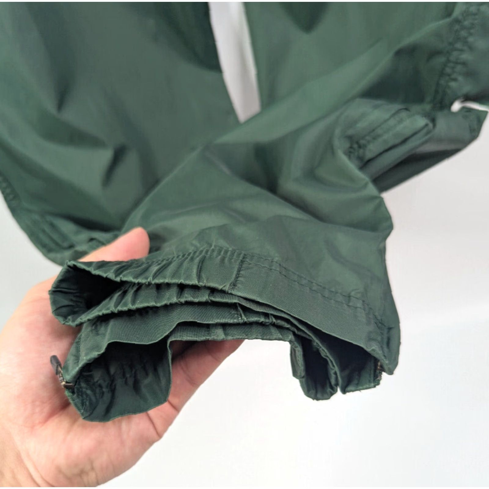 Nike VINTAGE Nike Track Pants Mens S Green Nylon Ankle Zipper Windbreaker Baggy Size US 29 - 3 Thumbnail