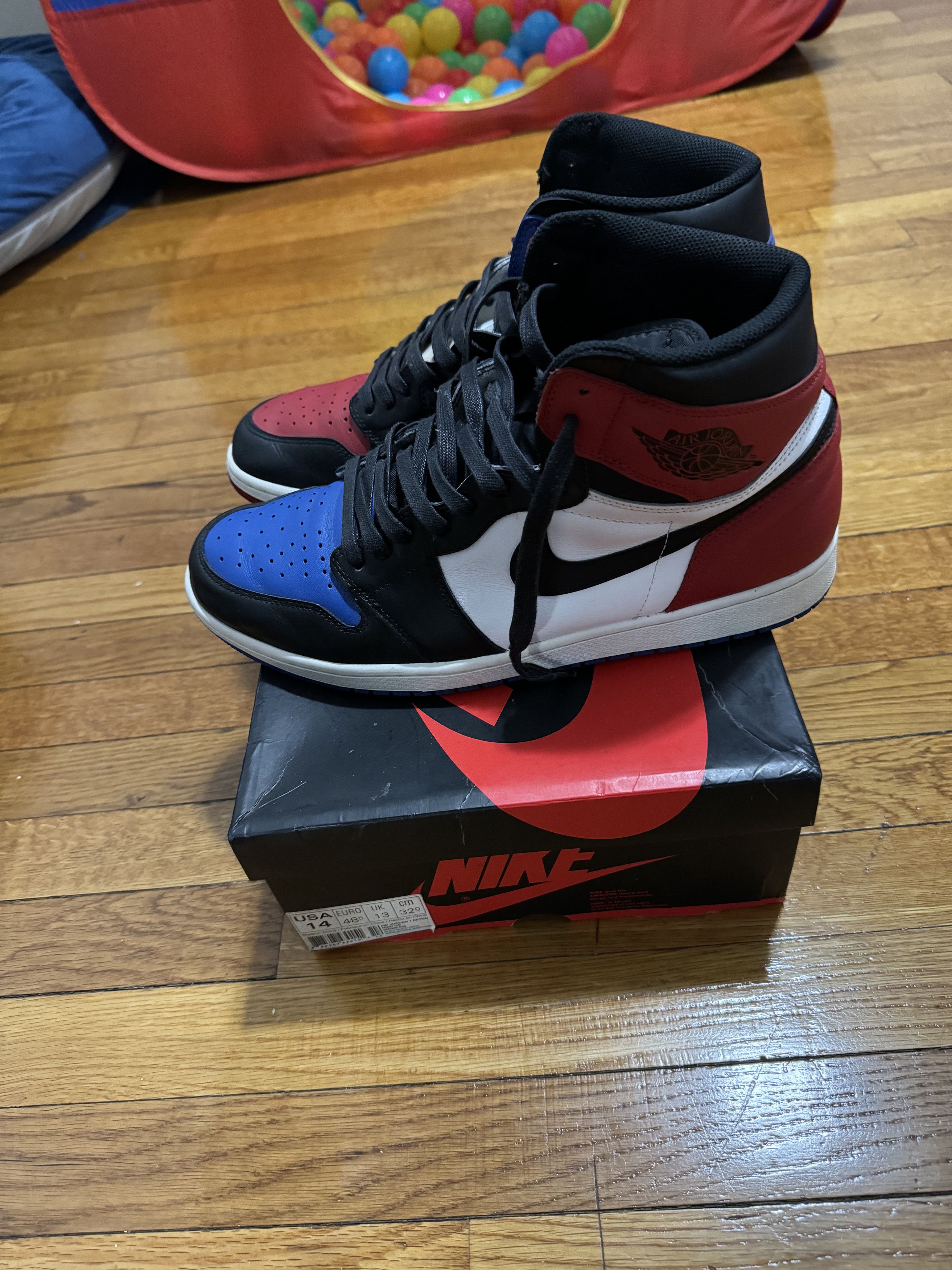 Jordan Brand Jordan 1 Top 3 Size US 14 / EU 47 - 1 Thumbnail