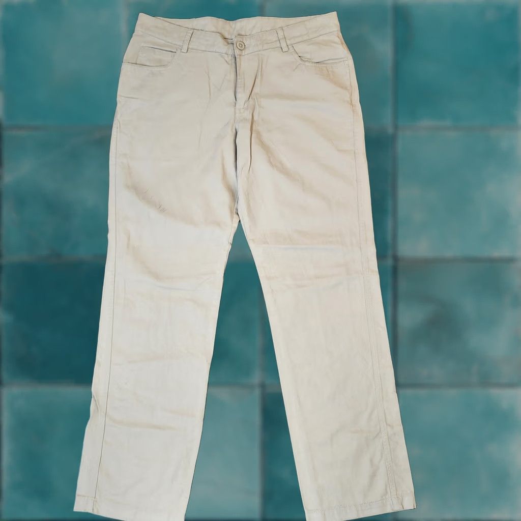 Vintage Columbia Mens Classic Beige Regular Fit Chino Pants - Size 36X34 - Minor Stains Size US 36 / EU 52 - 1 Thumbnail